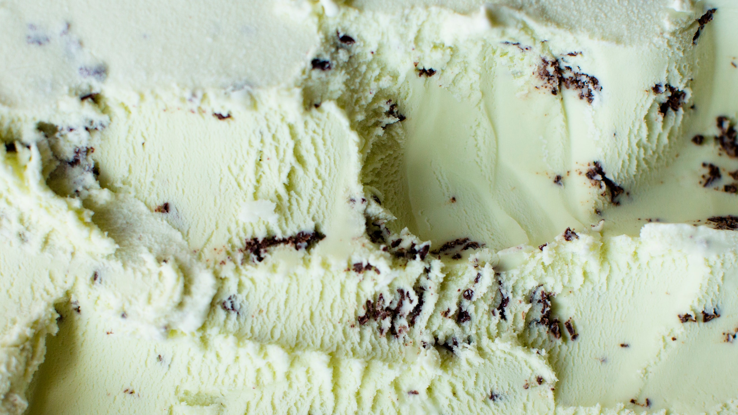 When You Find This Mint Chocolate Chip Ice Cream, Buy 25 Pints. Bon Appétit