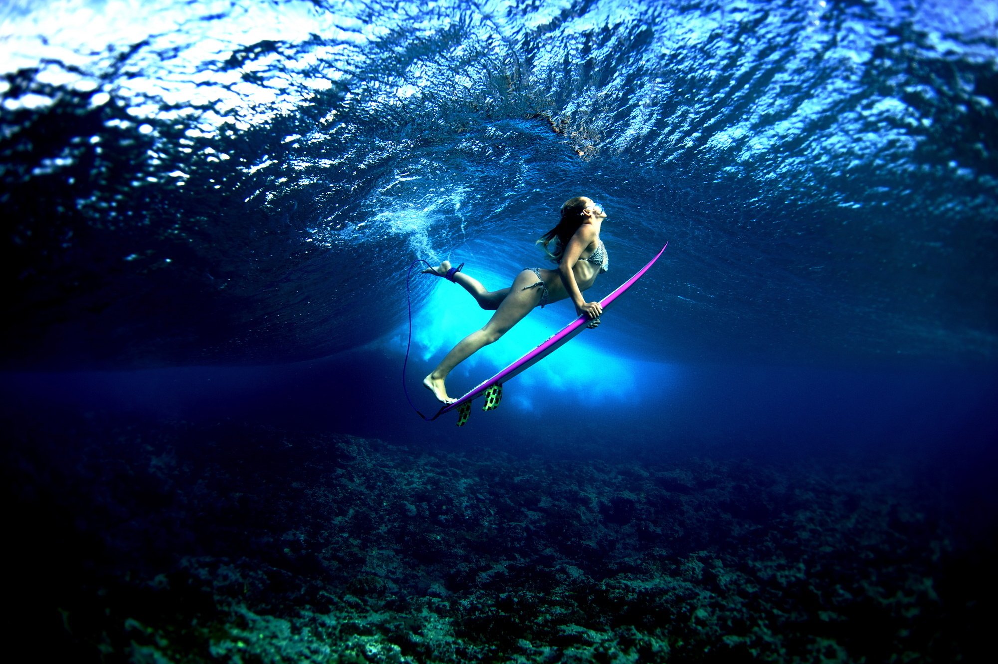 Board ocean girl surf surfing bikini babe underwater wallpaperx1331