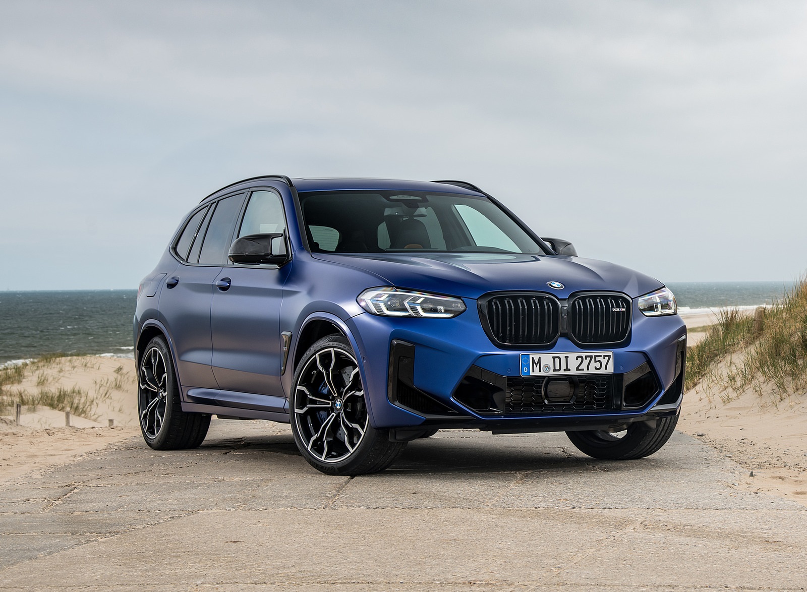 2022 BMW X3 M Competition Front Three Quarter Wallpaper