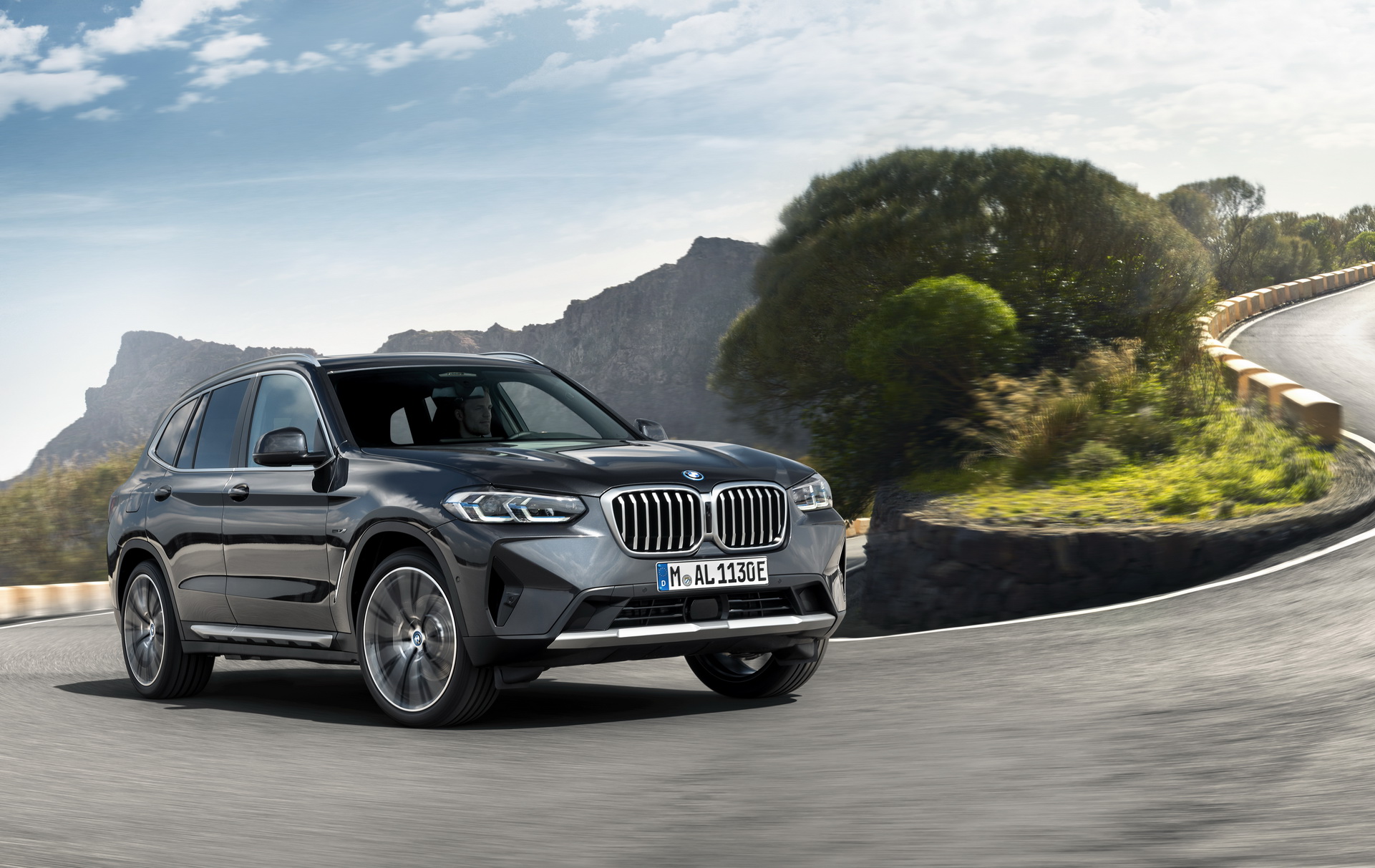 2022 BMW X3 XDrive 30e Three Quarter Wallpaper