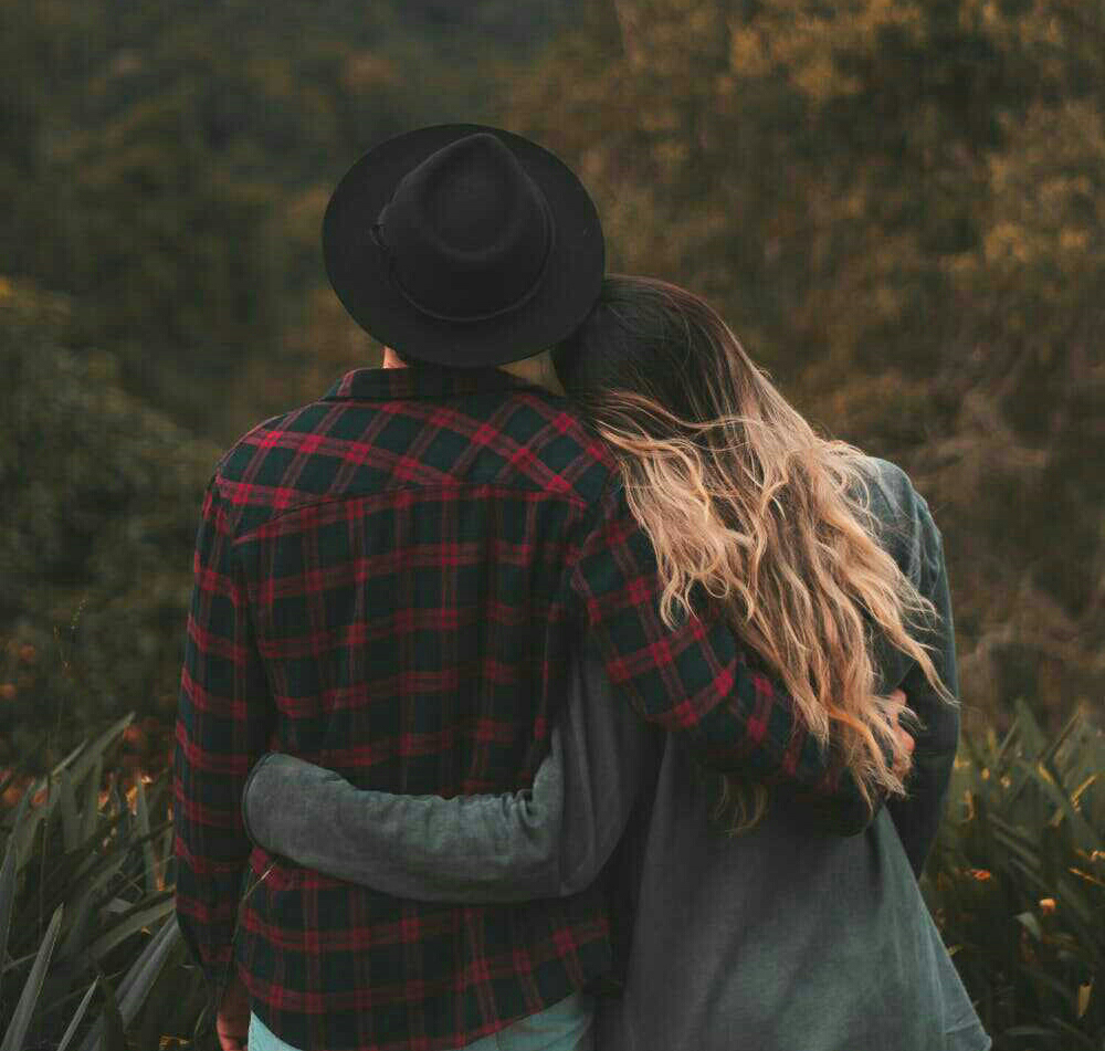 Romantic Couple DP For Whatsapp Profile Pics