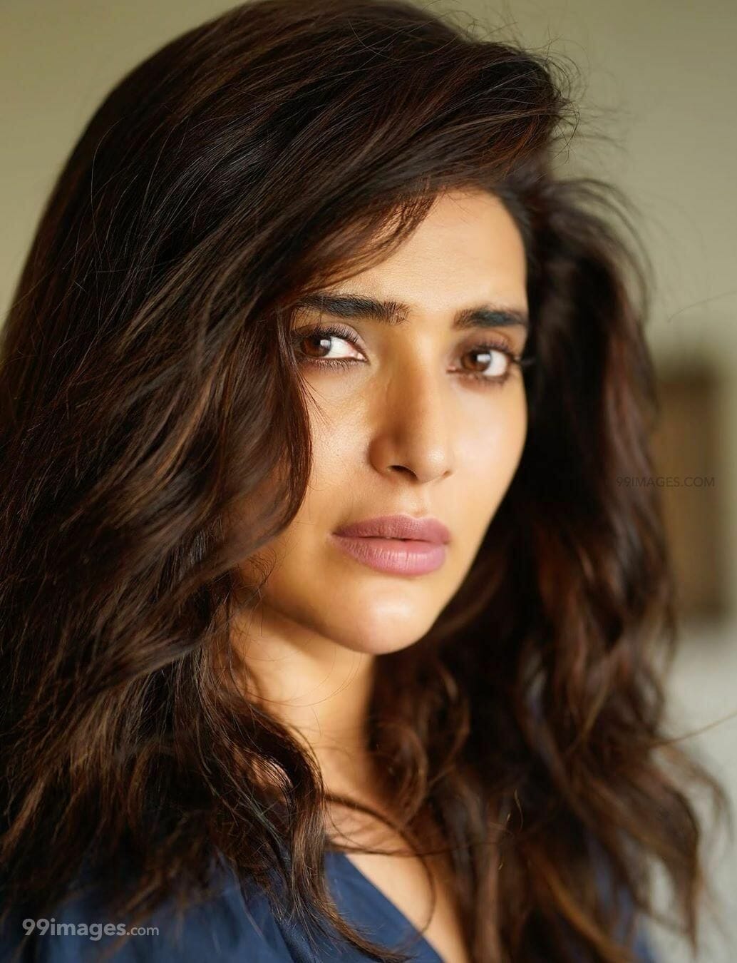 Karishma Tanna HD Wallpaper (Desktop Background / Android / iPhone) (1080p, 4k) (1034x1350)