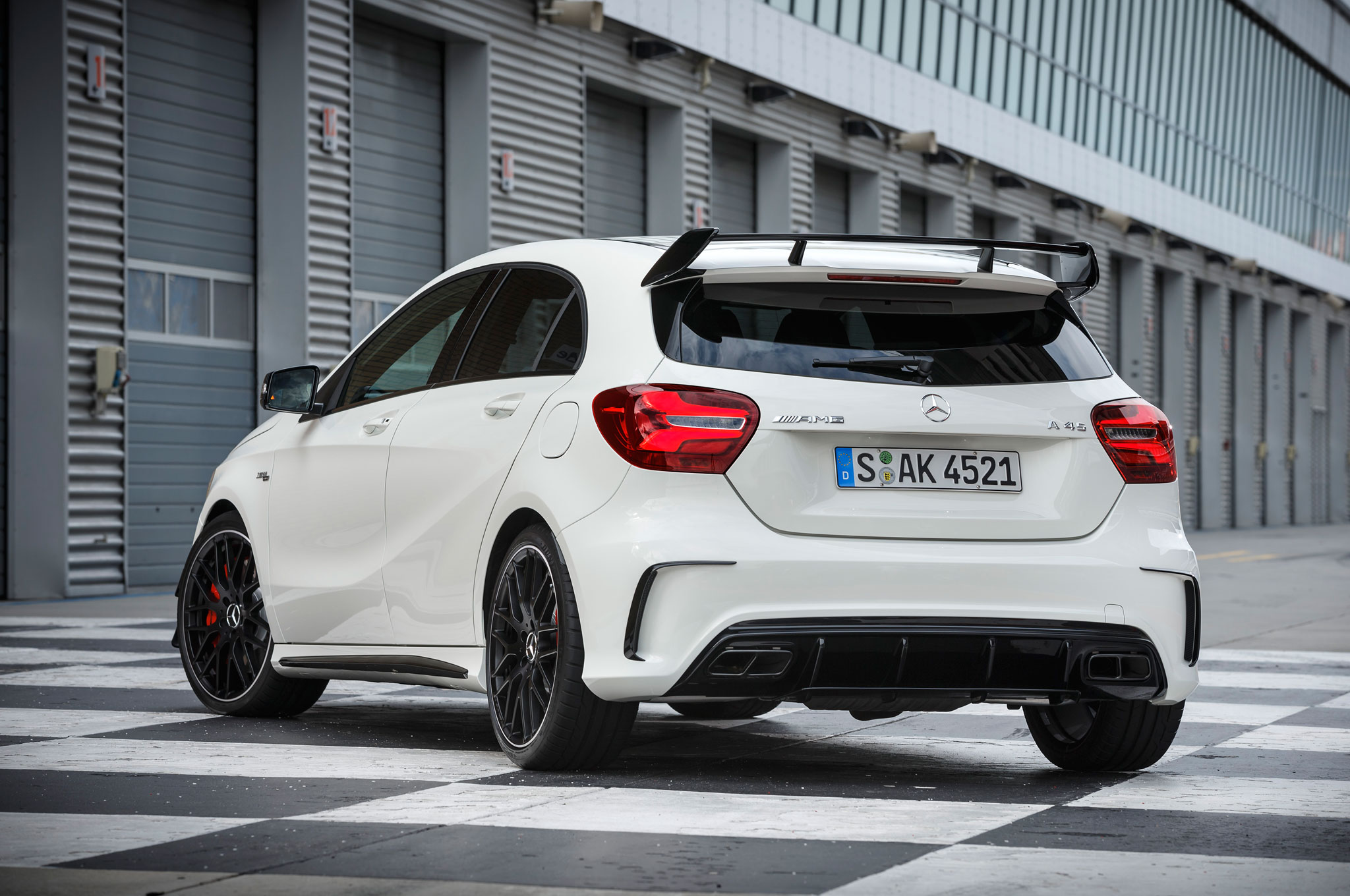 Mercedes Benz a 45 AMG РЎ РІРёРЅРёР»РѕРј