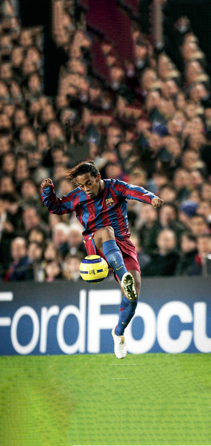 Ronaldinho. Football image, Football photography, Football wallpaper. Football image, Barcelona players, Football wallpaper