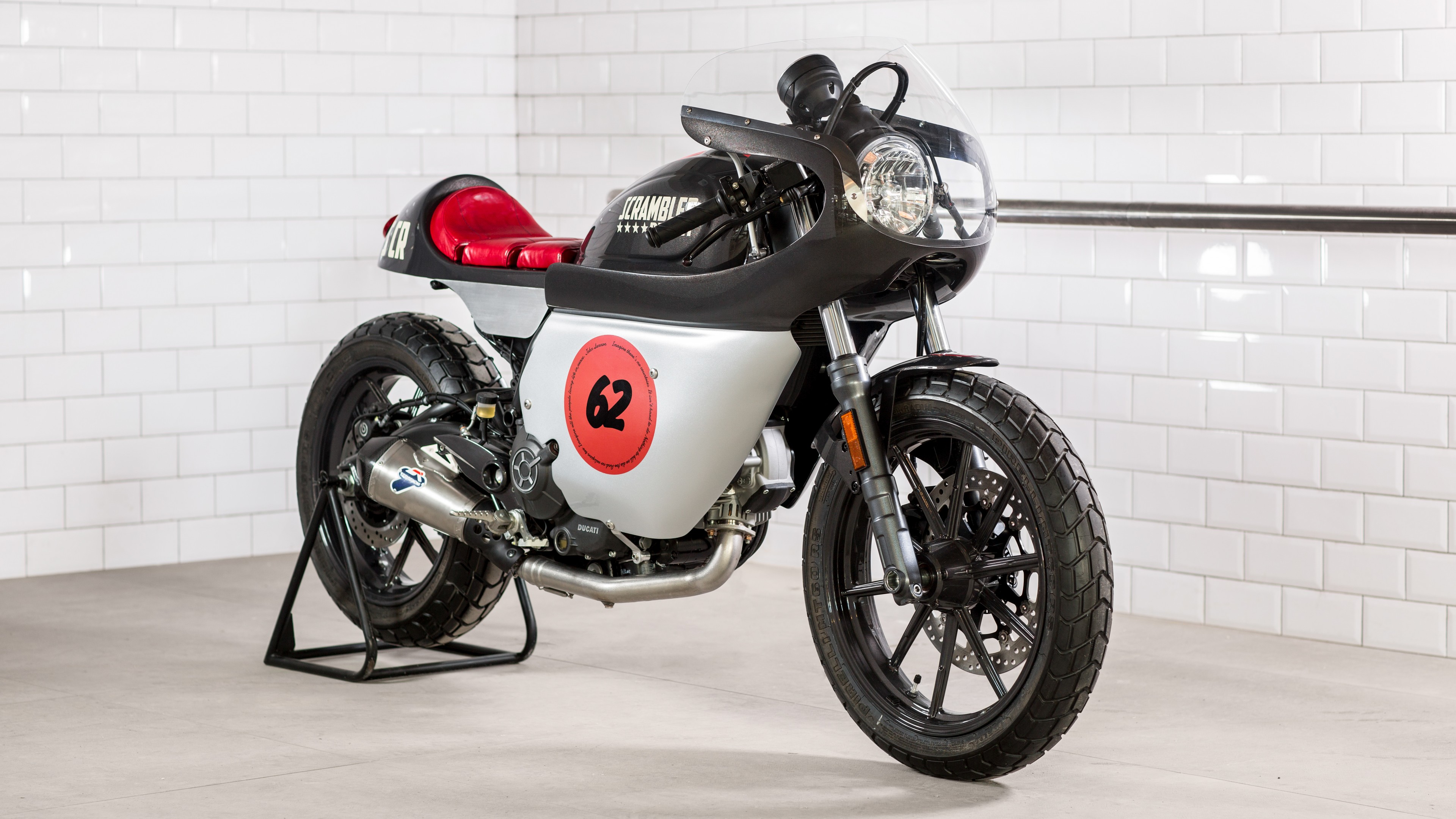 Ducati Scrambler Sixty2 Cafe Racer