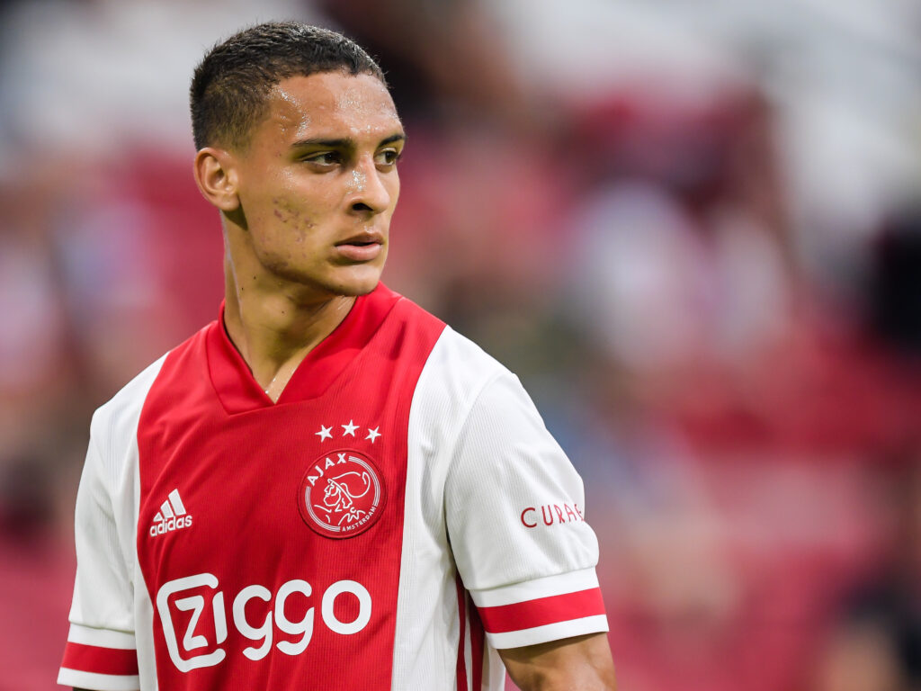 Deadline day done: an overview of Ajax' transfer window about Ajax