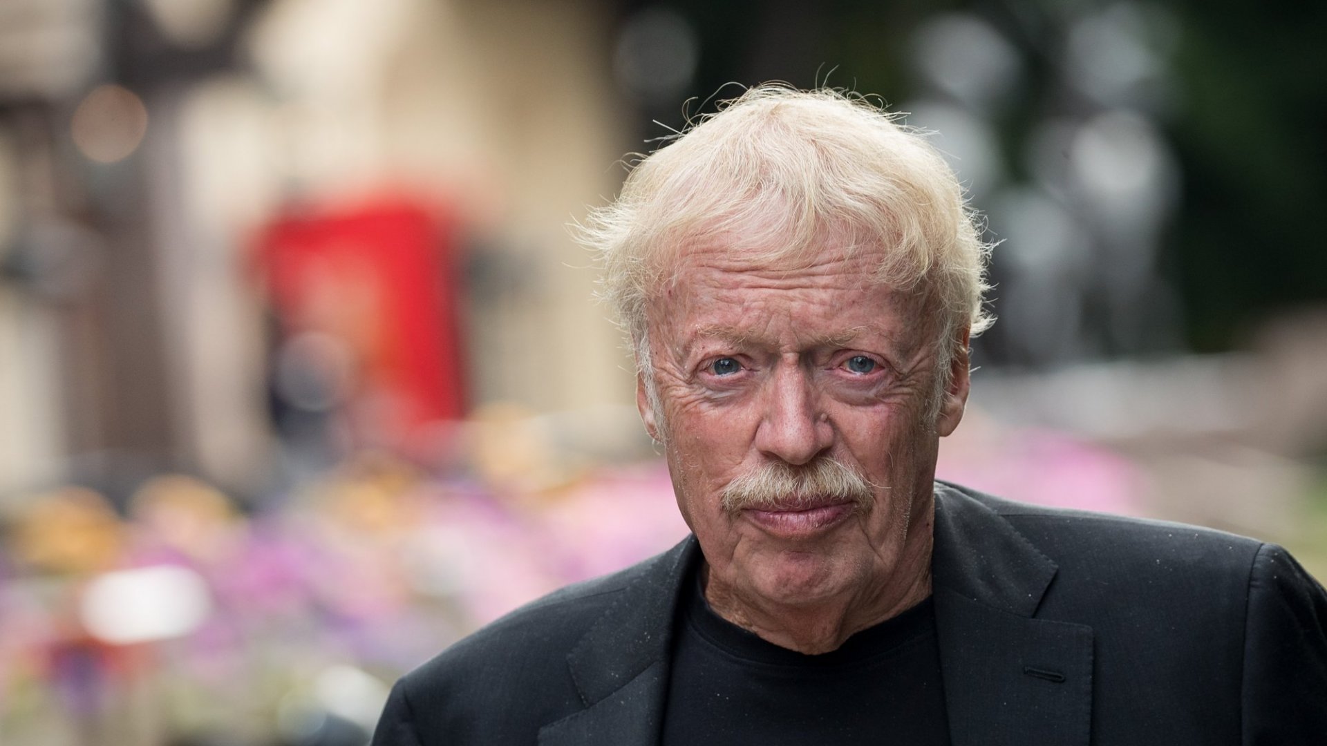 Phil Knight Wallpapers - Wallpaper Cave