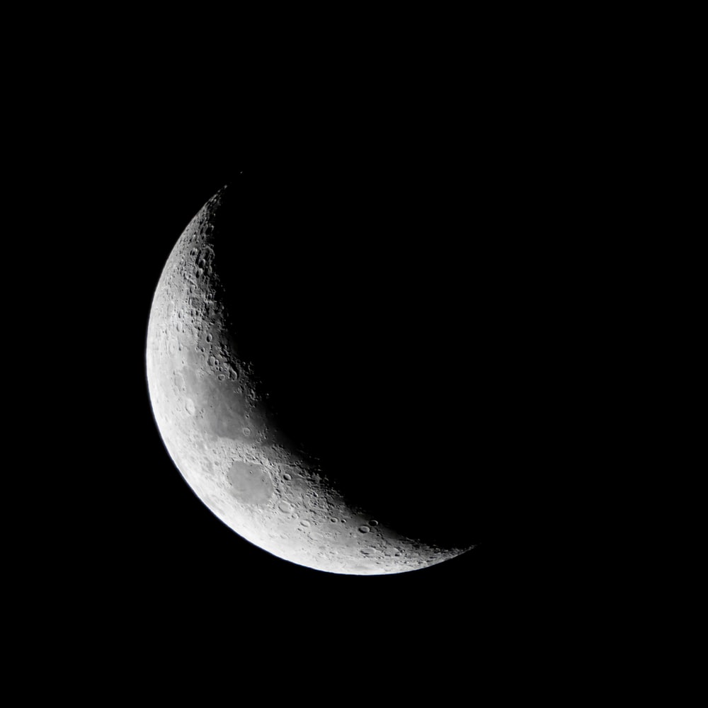 Waning Moon Picture. Download Free Image