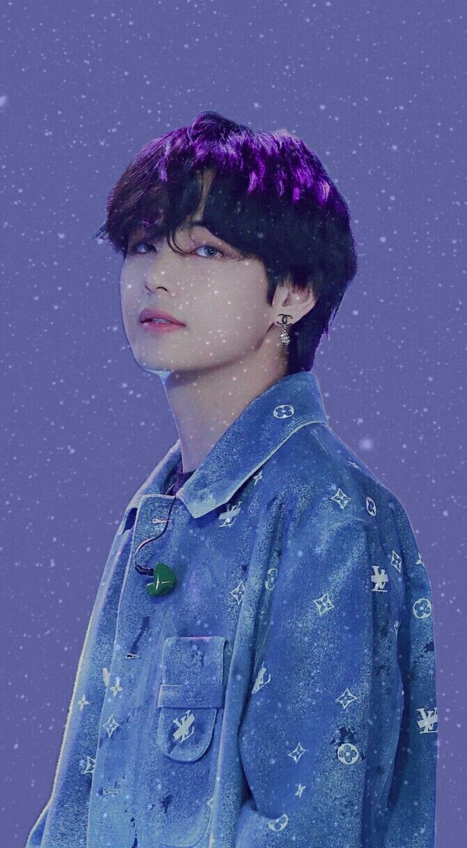 BTS V wallpaper. Kim taehyung wallpaper, Taehyung in purple aesthetic, Aesthetic v picture
