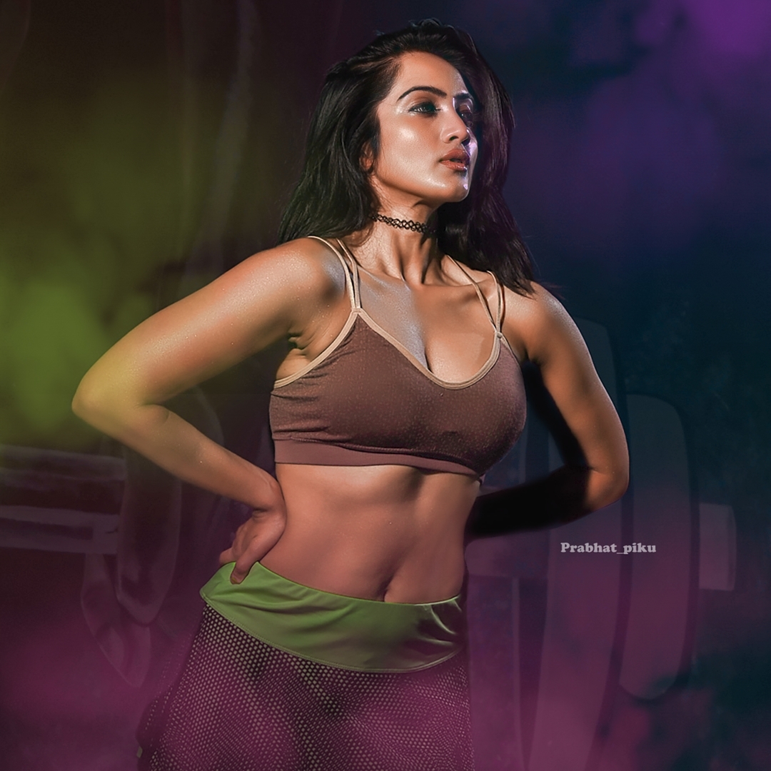 Amika Shail Age, Boyfriend, Height, Measurements, Image, Net worth, Biography, Instagram @amikashail