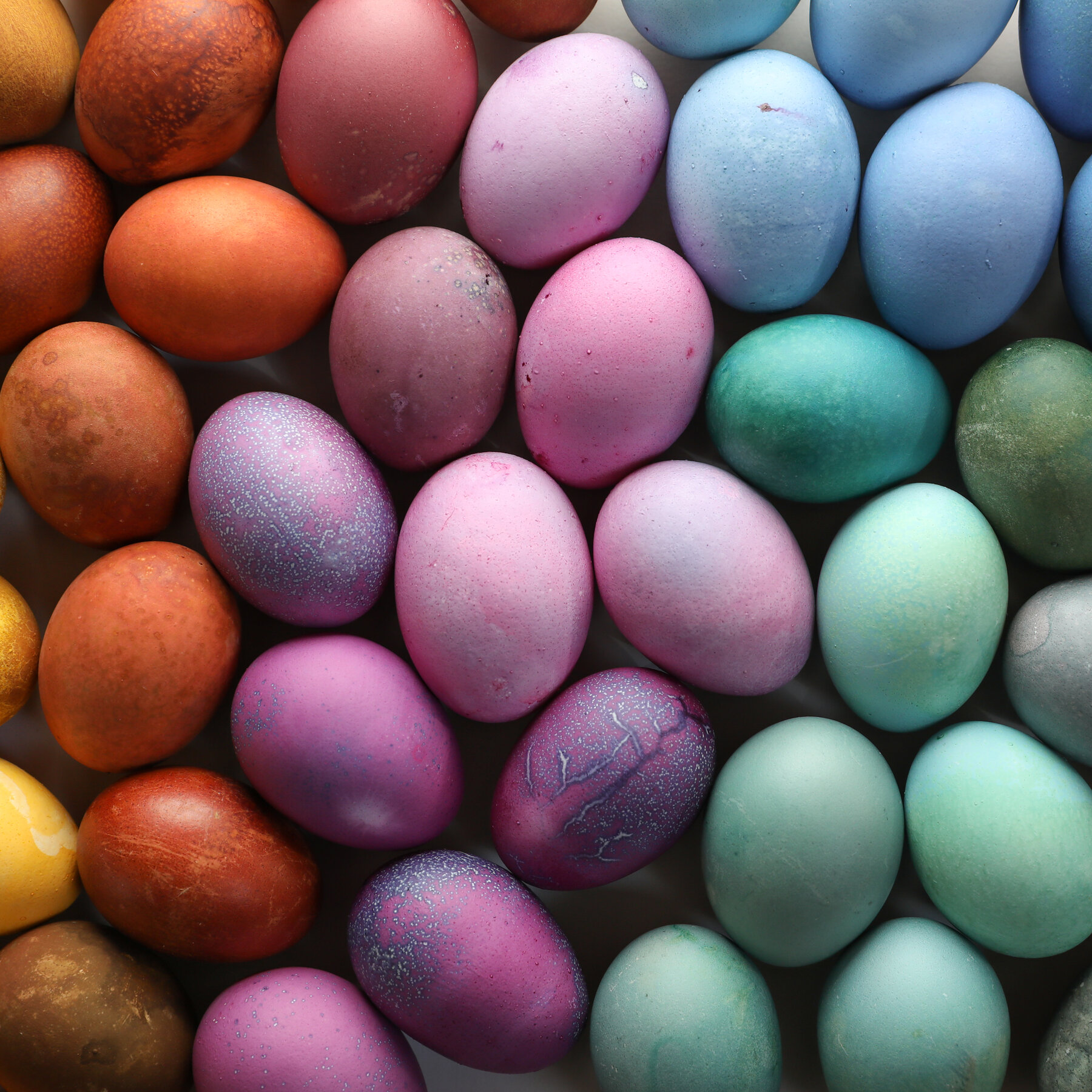 Naturally Dye Your Easter Eggs