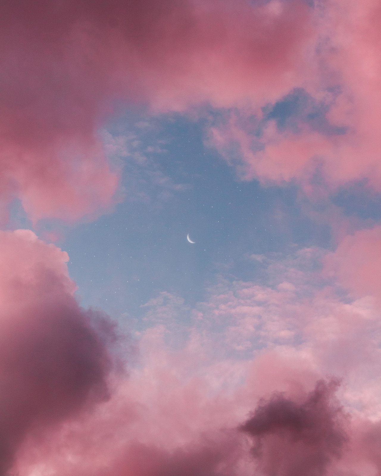 White Clouds in the Blue Sky  Free Stock Photo