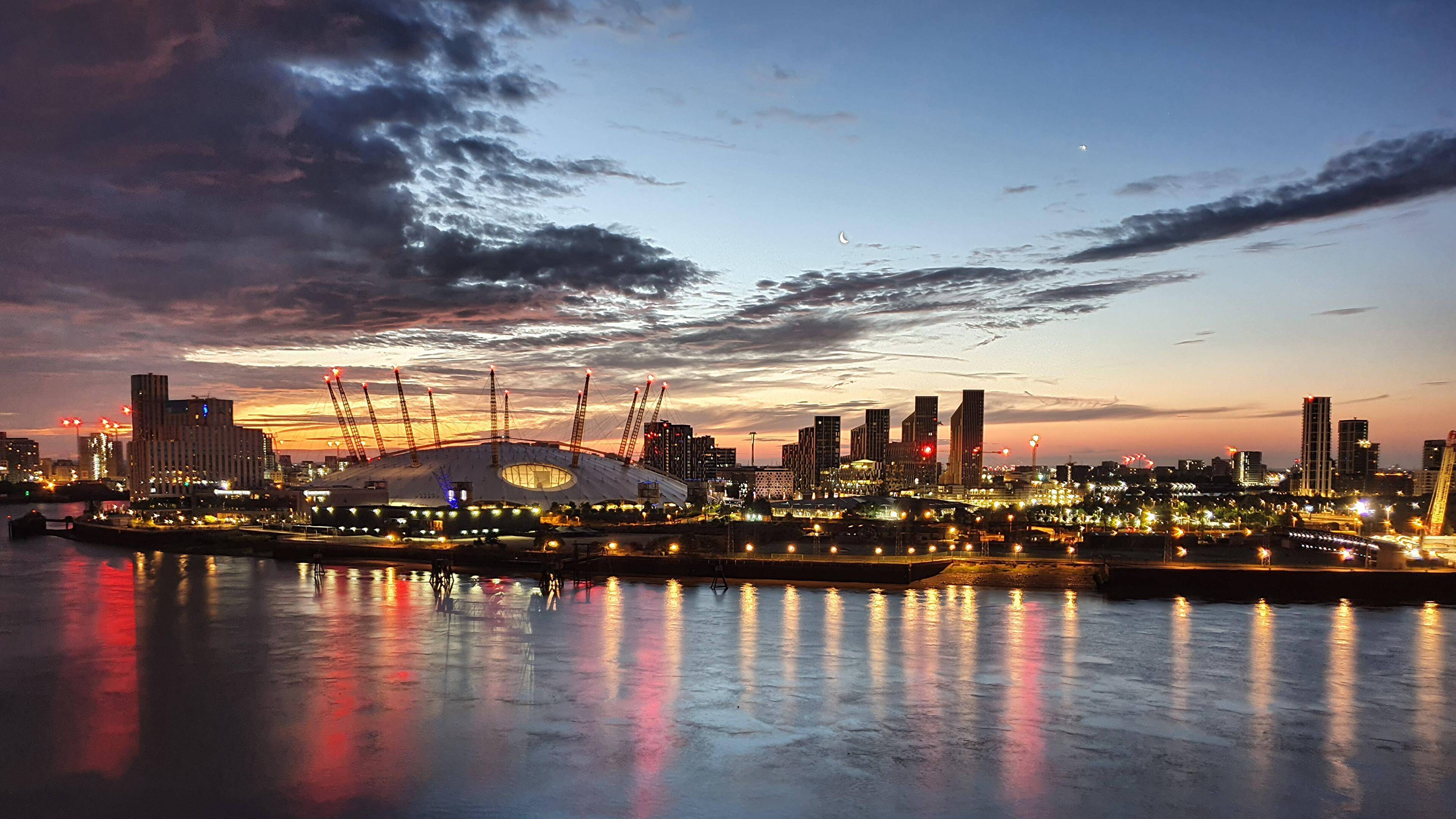 London 4K wallpaper for your desktop or mobile screen free and easy to download