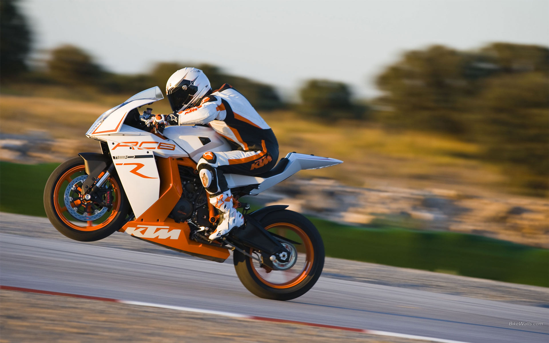 KTM RC8 HD Wallpaper