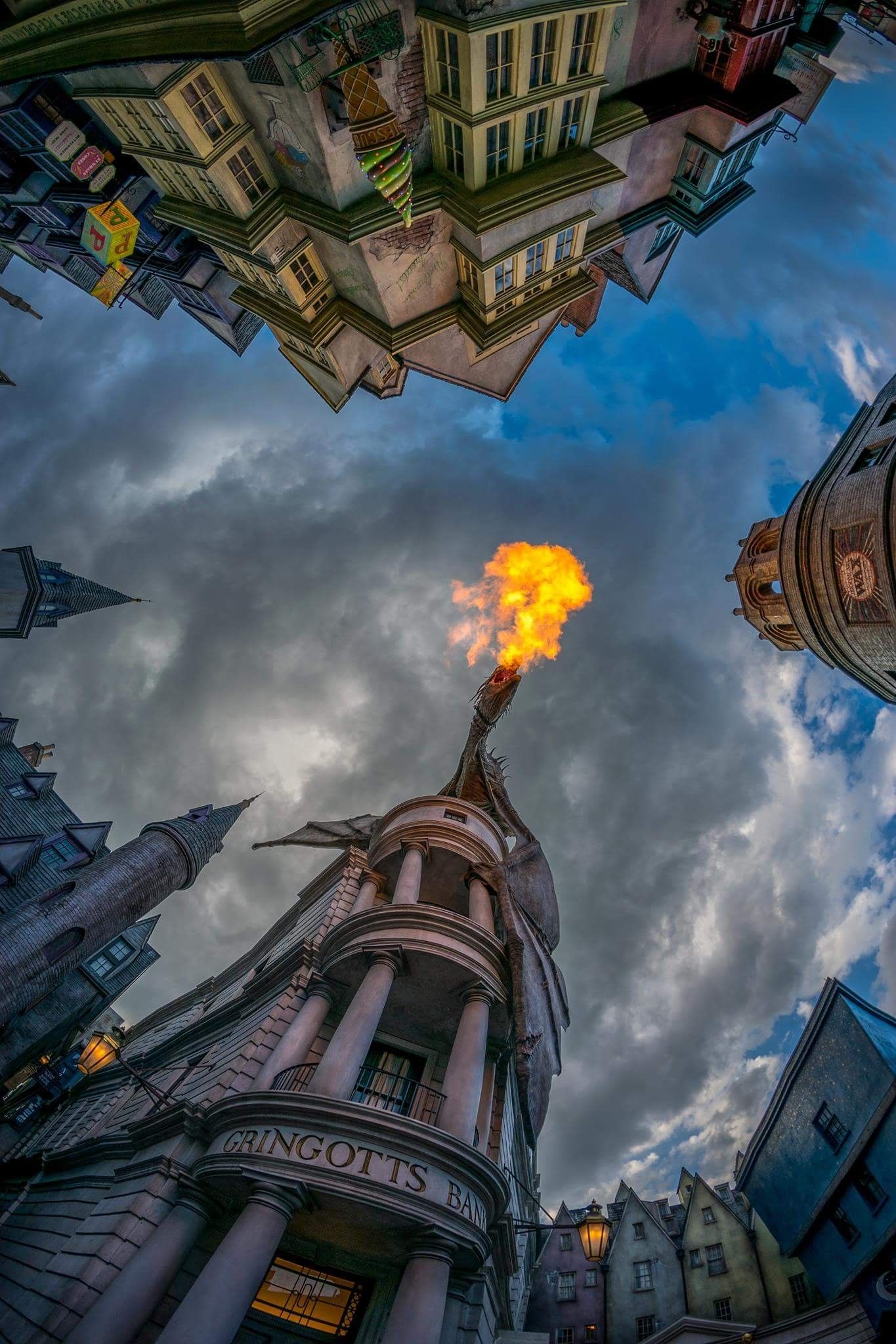 MissQueen adlı kullanıcının Harry Potter panosundaki Pin. Harry potter, Harry potter sanatı, Soyut tuval