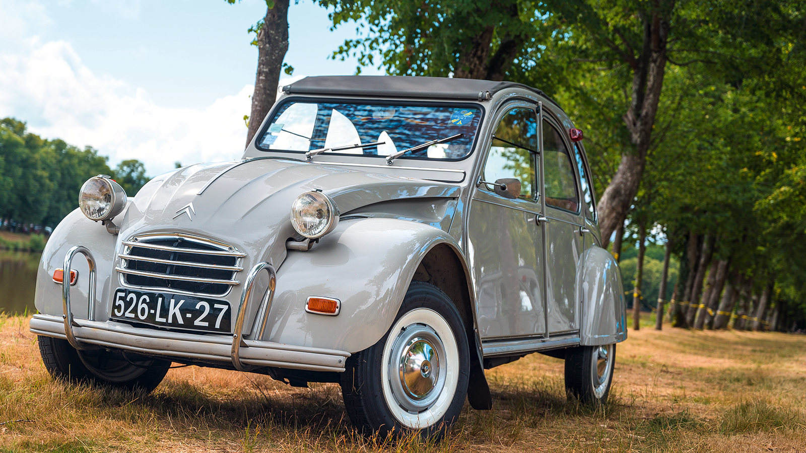 Meet the rare luxury Citroën 2CV. Classic & Sports Car