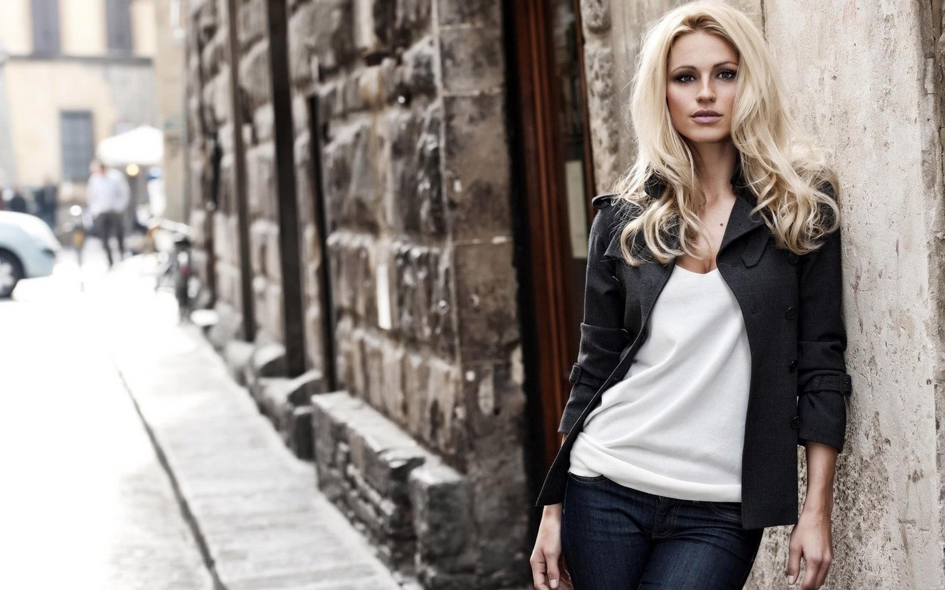 Fashion Girl 1 HD Image Wallpaper