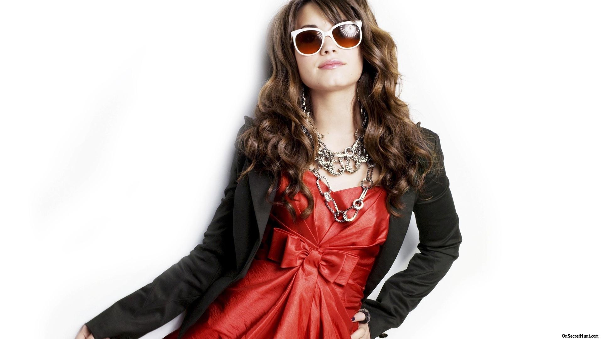 Girl fashion wallpaper