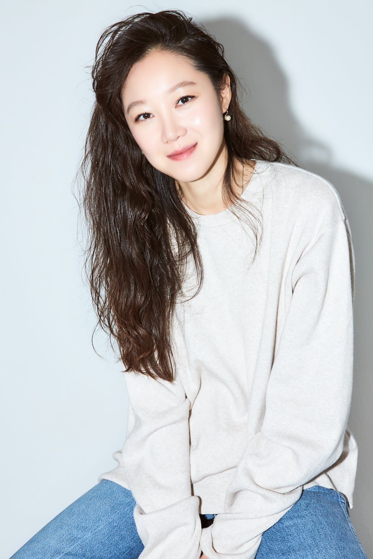 Gong Hyo Jin in Talks to Join New Netflix Drama as a Makjang Drama Screenwriter