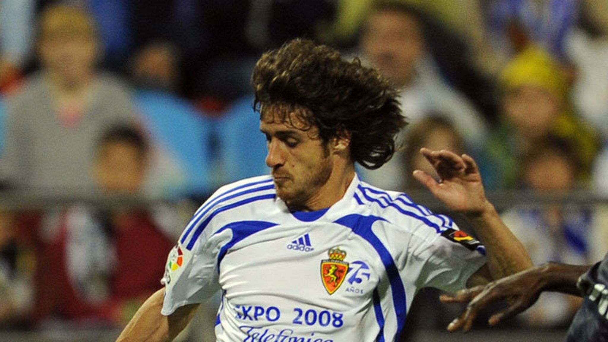 Aimar completes Benfica switch