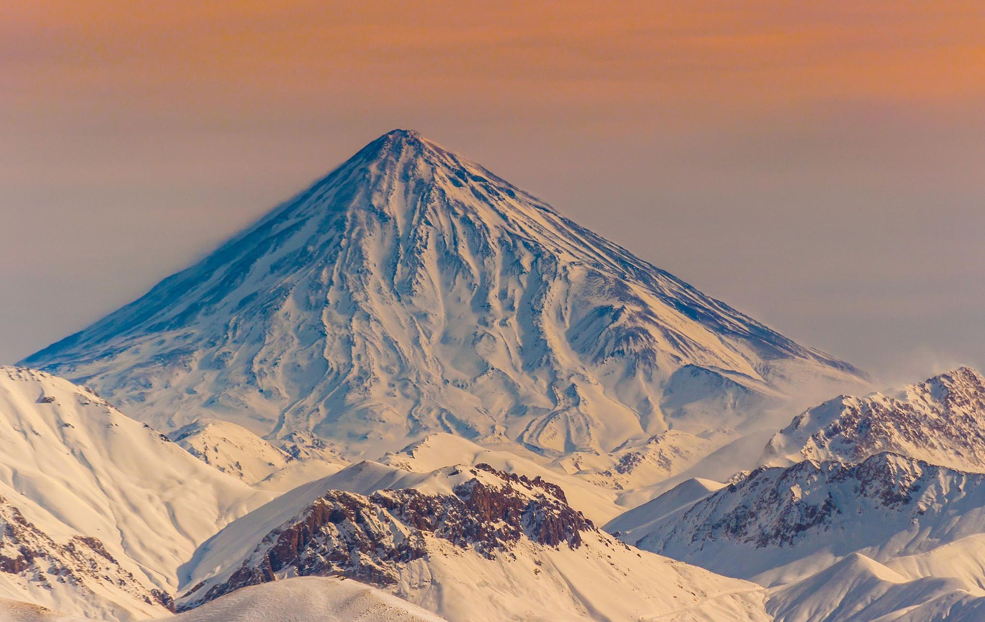 Damavand Wallpaper