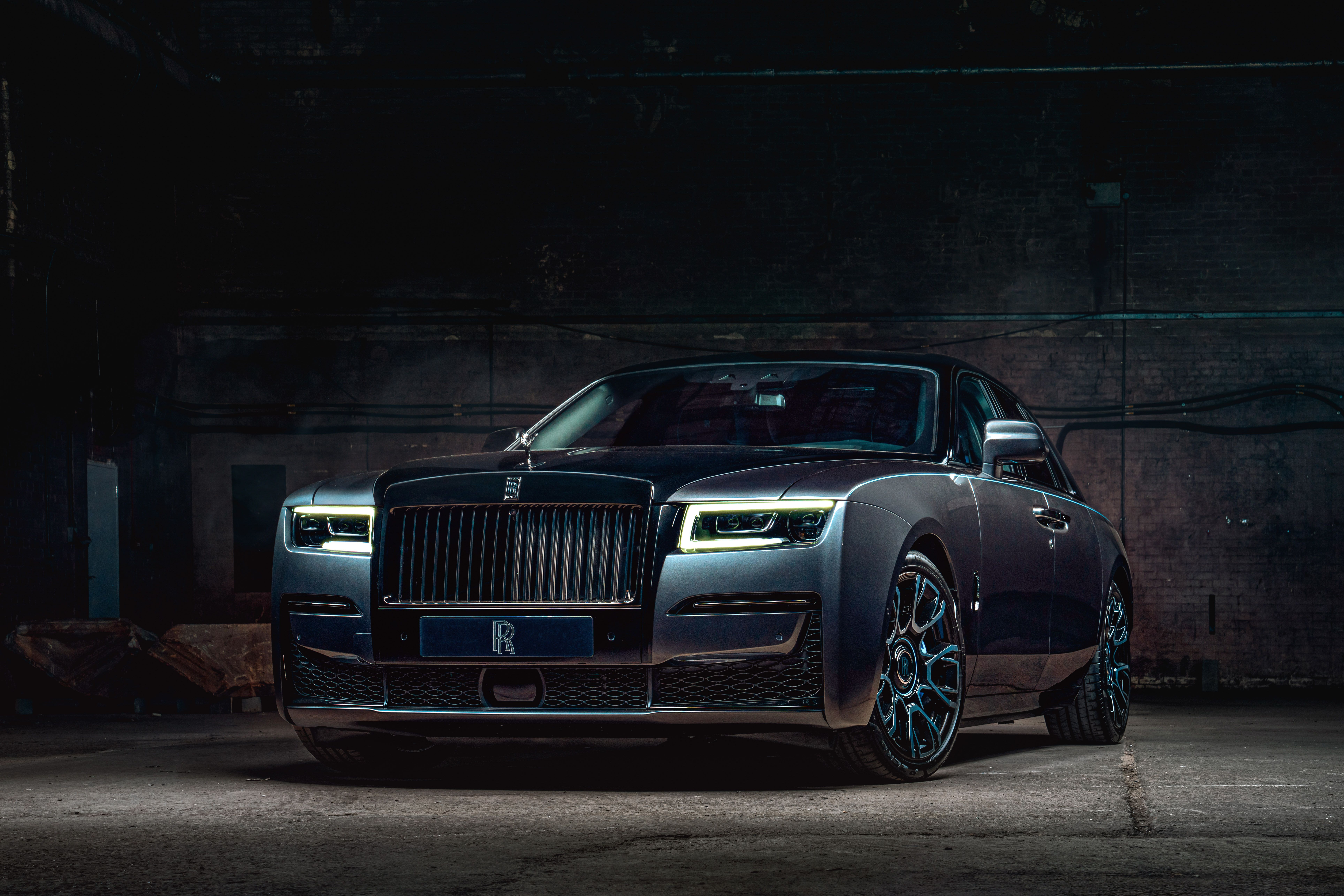 2022 Rolls Royce Ghost Gets Lavish Black Badge Model