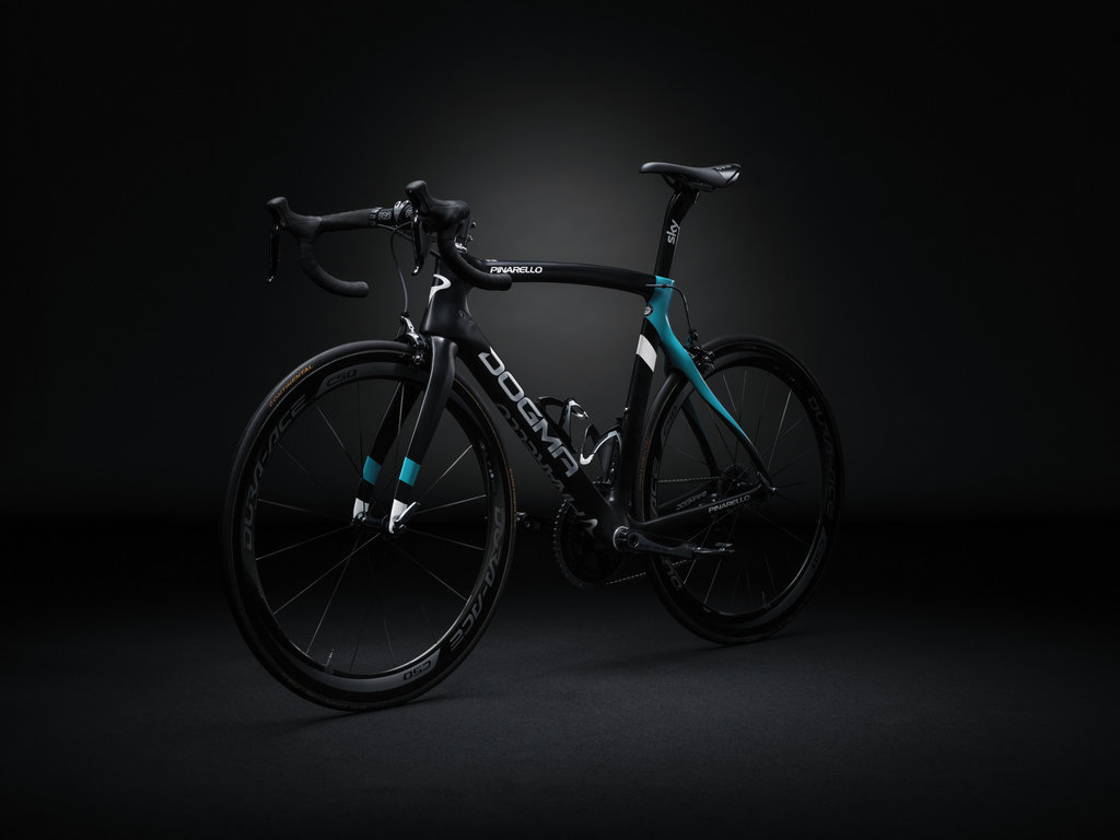 CapoVelo.com Sky Unveils its Pinarello Dogma F8 for 2016