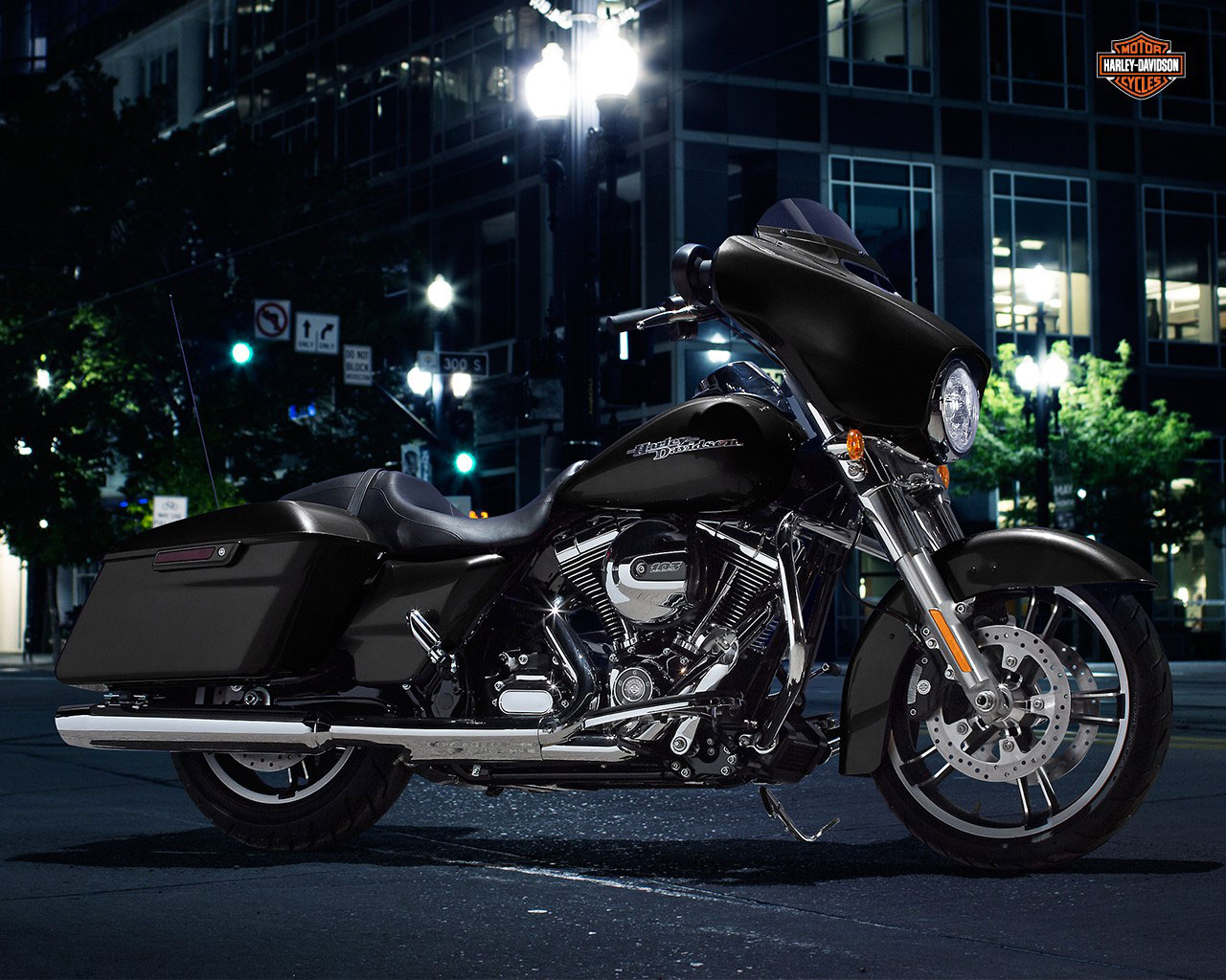 HQ Wallpaper Harley Davidson FLHX Street Glide 2015 Black