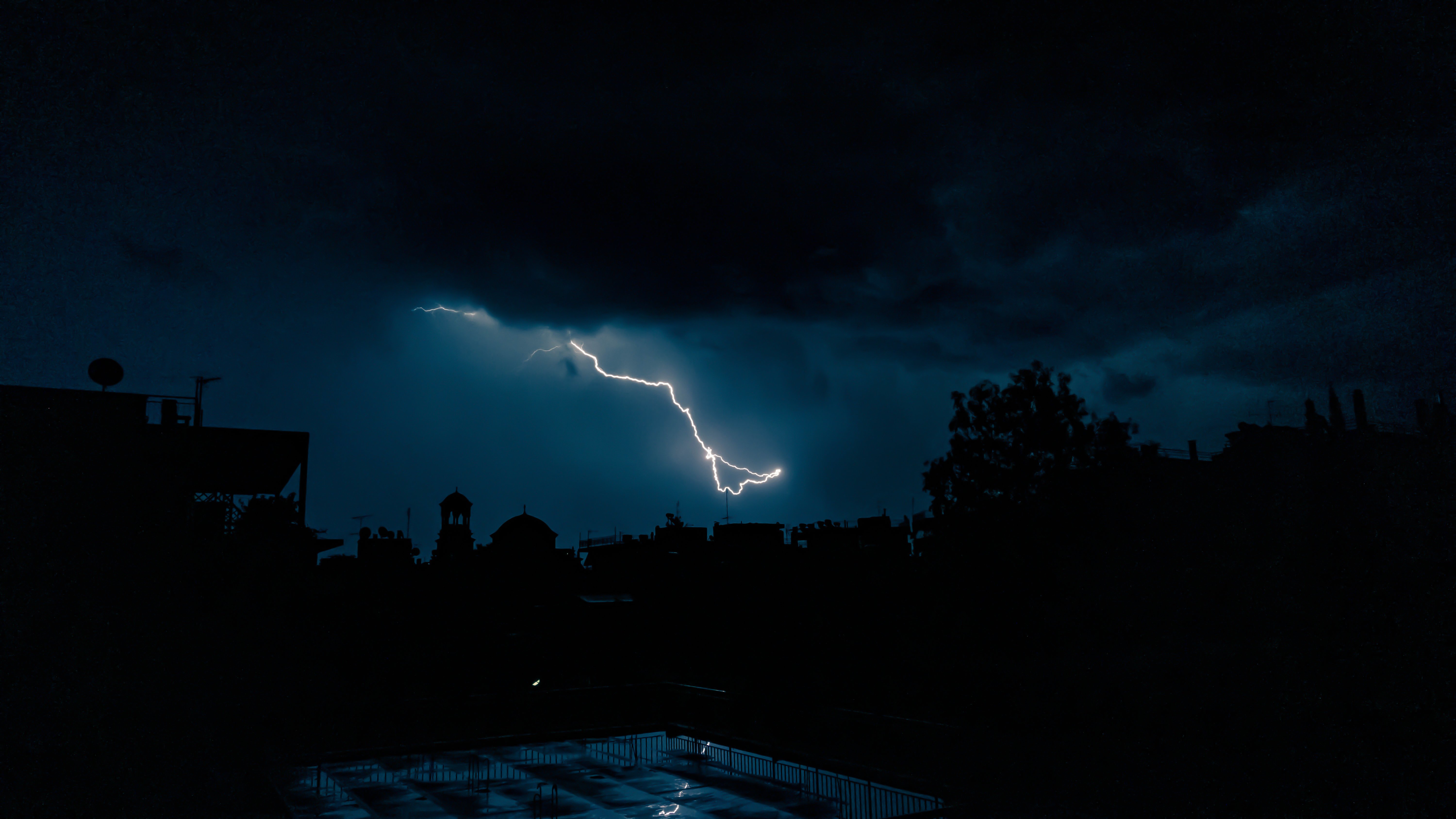 Lightning Over The Dark Sky · Free