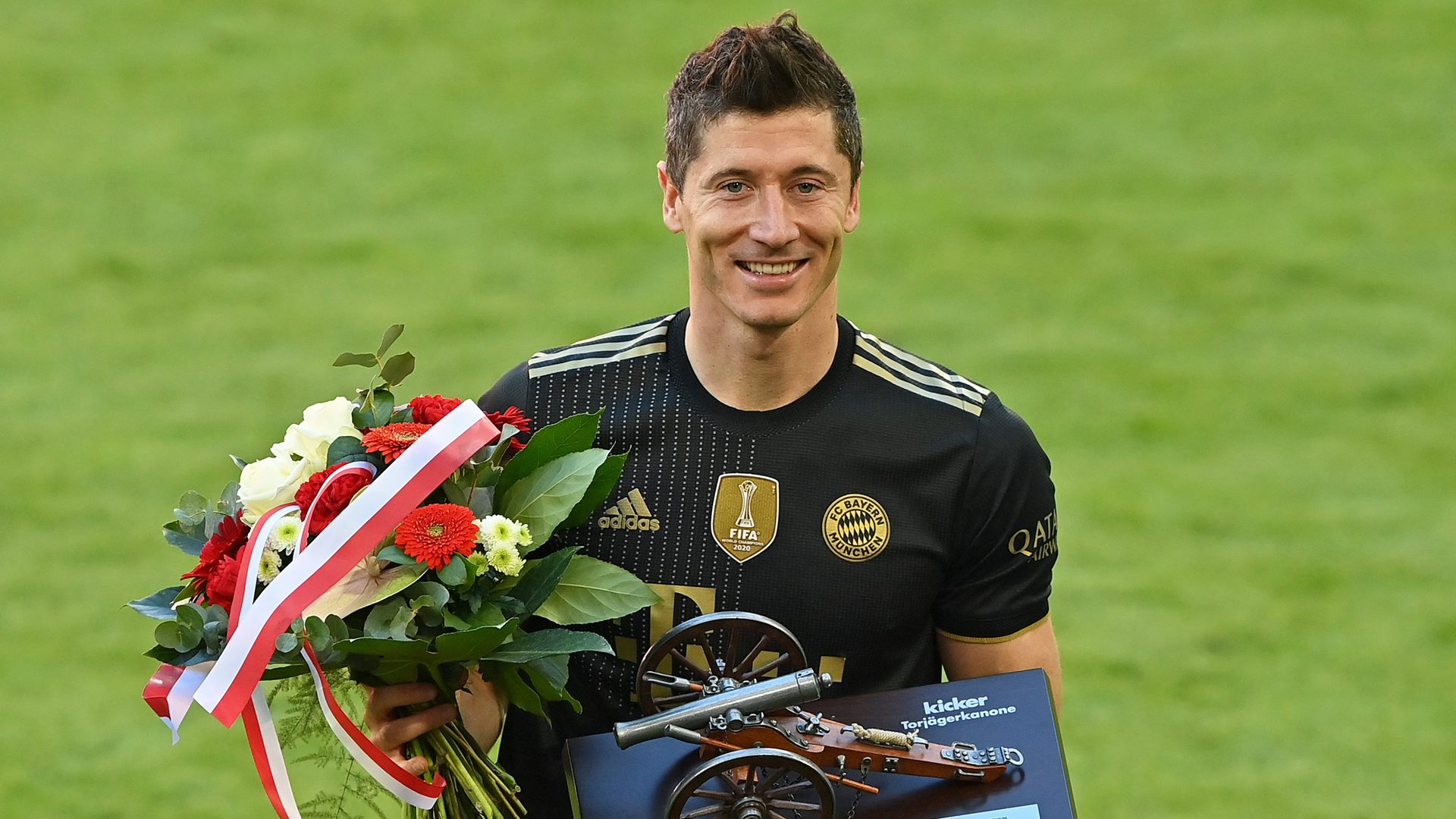Amazon announce documentary on Robert Lewandowski to release in 2022