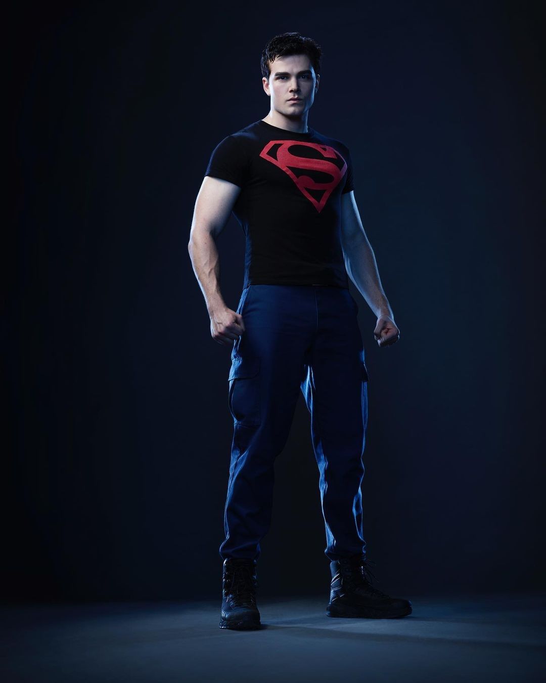 New image of Joshua Orpin as Superboy in Titans season 2. Filmes super herois, Super herói, Titas
