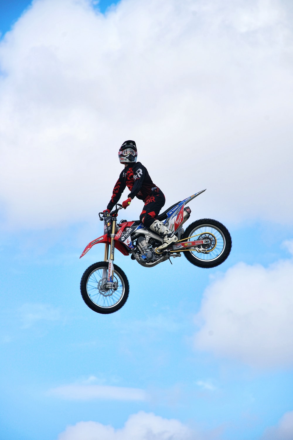 1K+ Bike Stunt Picture. Download Free Image
