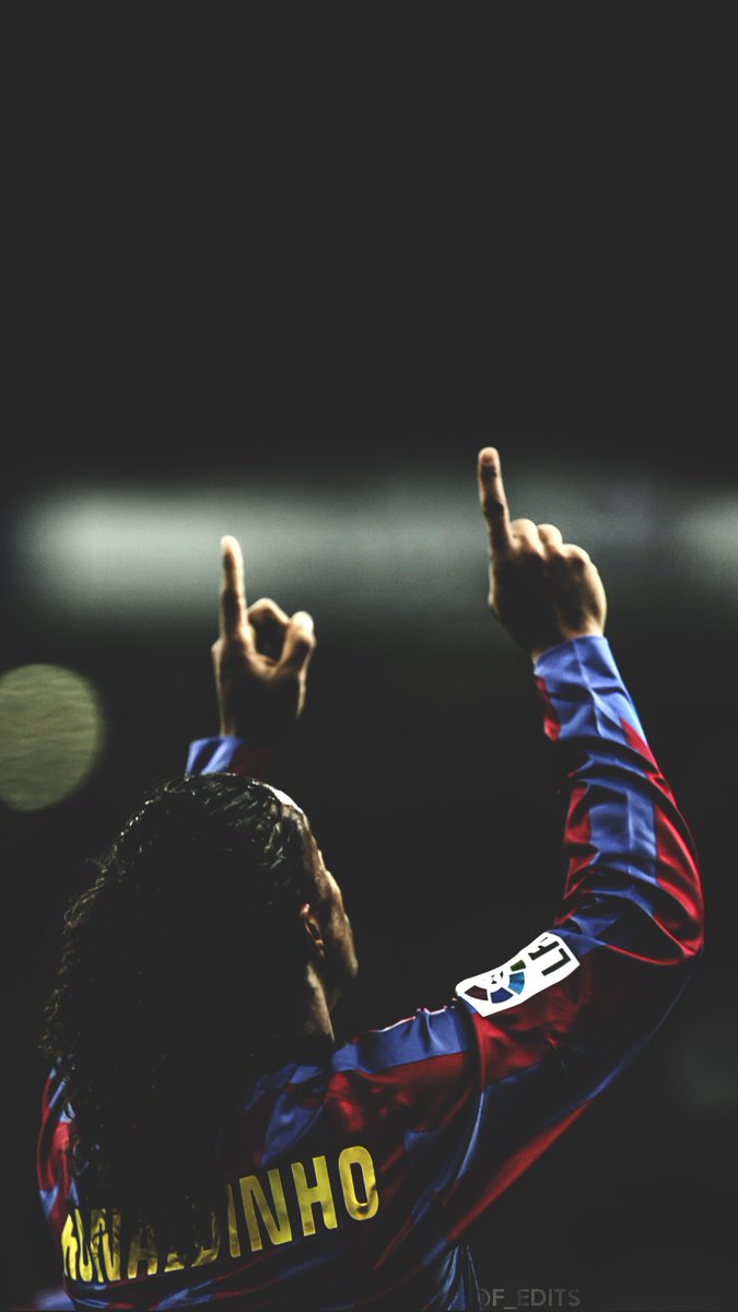 Fredrik 在Twitter 上：Ronaldinho. #barca. iphone wallpaper + icon