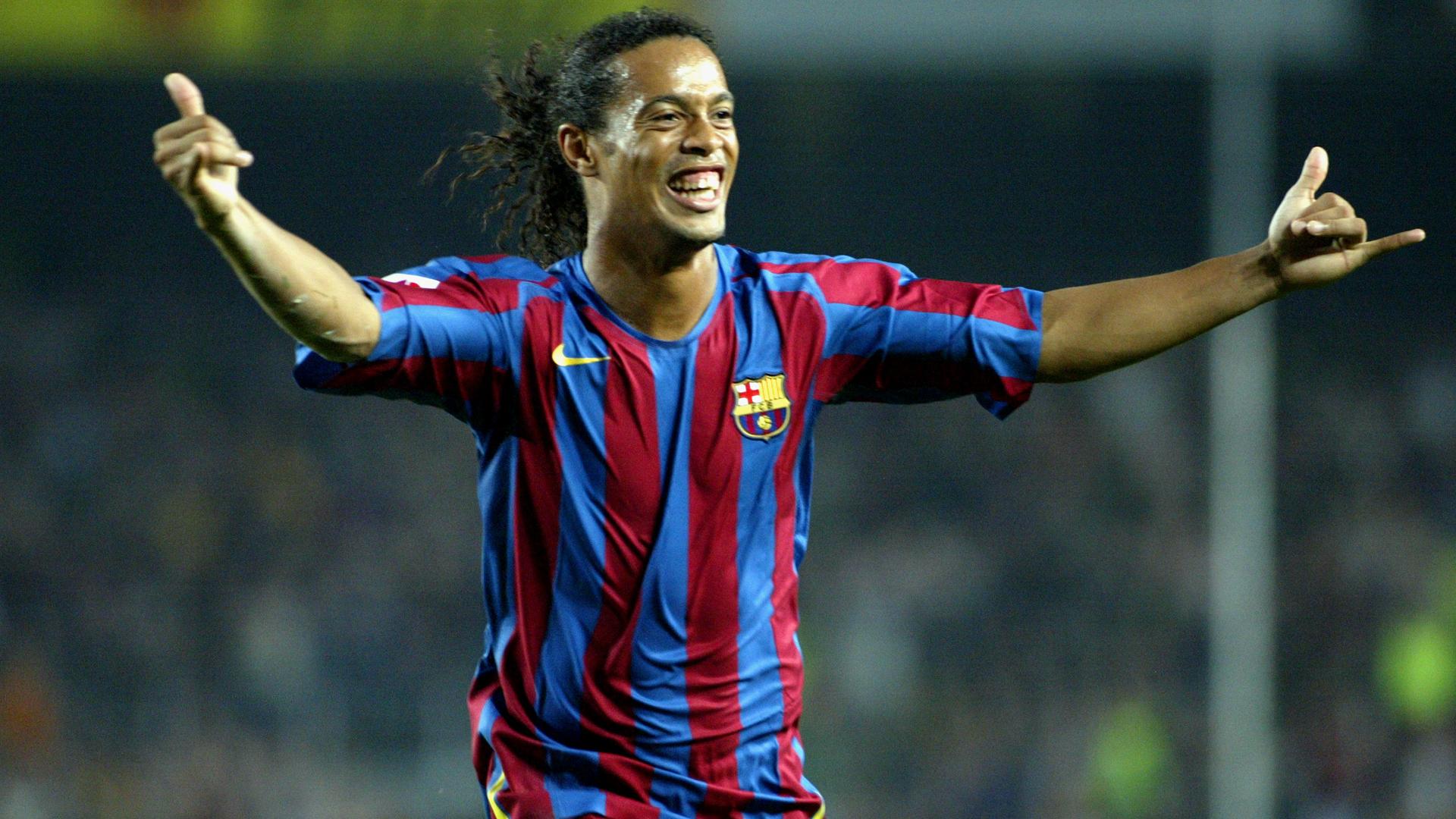 All of Ronaldinho's goals with FC Barcelona