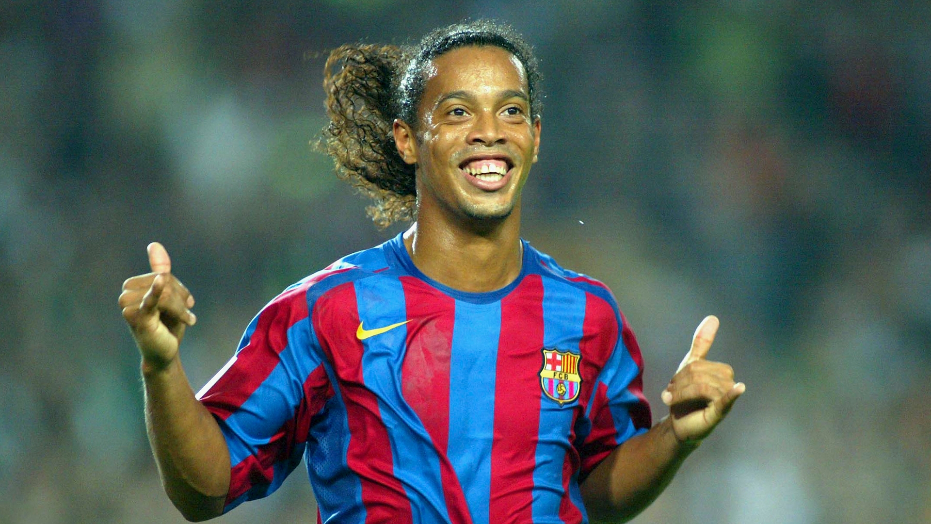 What is Ronaldinho's net worth and how much does the Brazilian star earn?