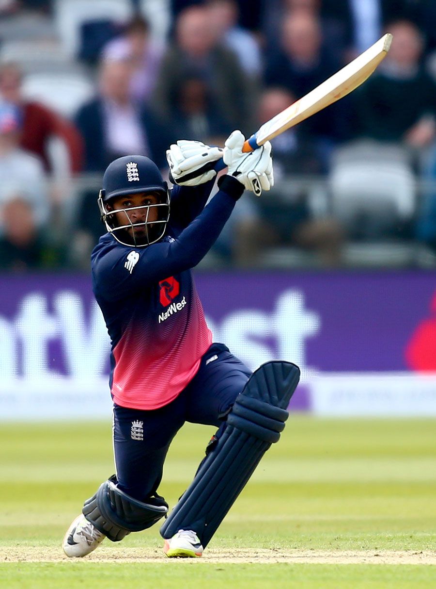 Adil Rashid Latest Cool Photo And New HD Image