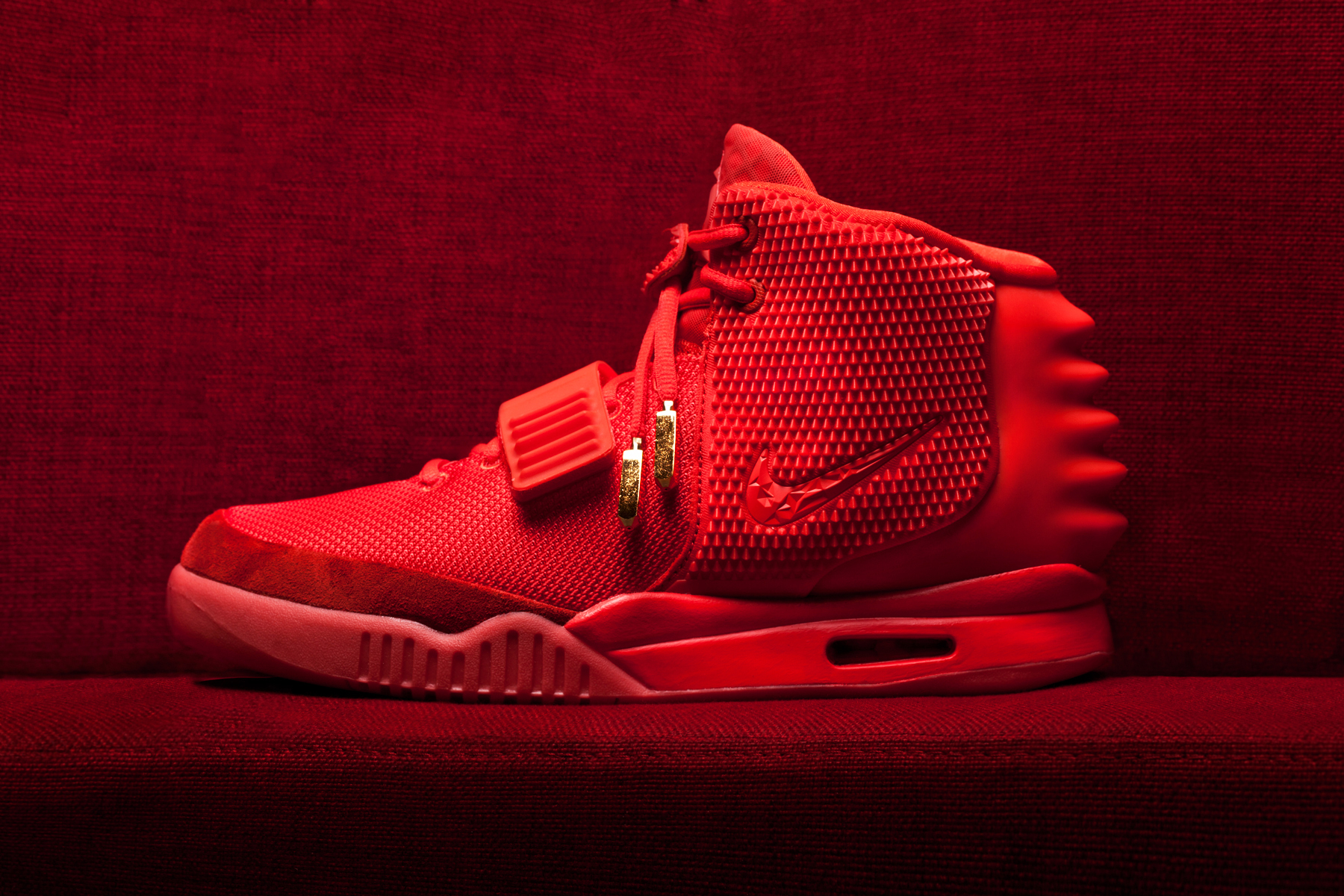 Hypebeast Wallpaper For iPhone Is Cool Wallpaper Yeezy Red October