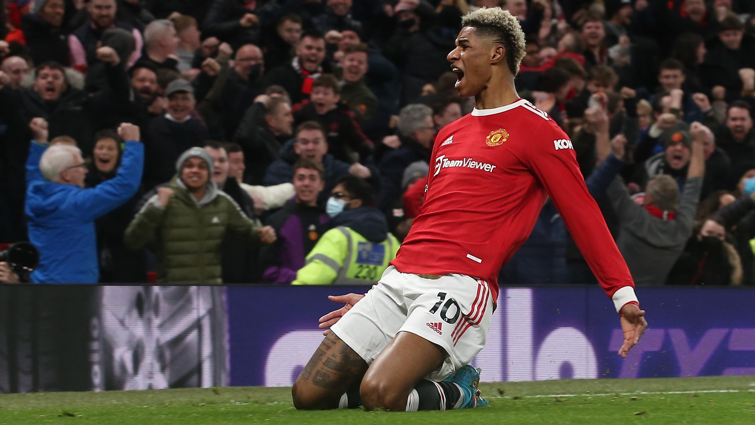 Dramatic late Marcus Rashford winner sends Manchester United into fourth with win over West Ham