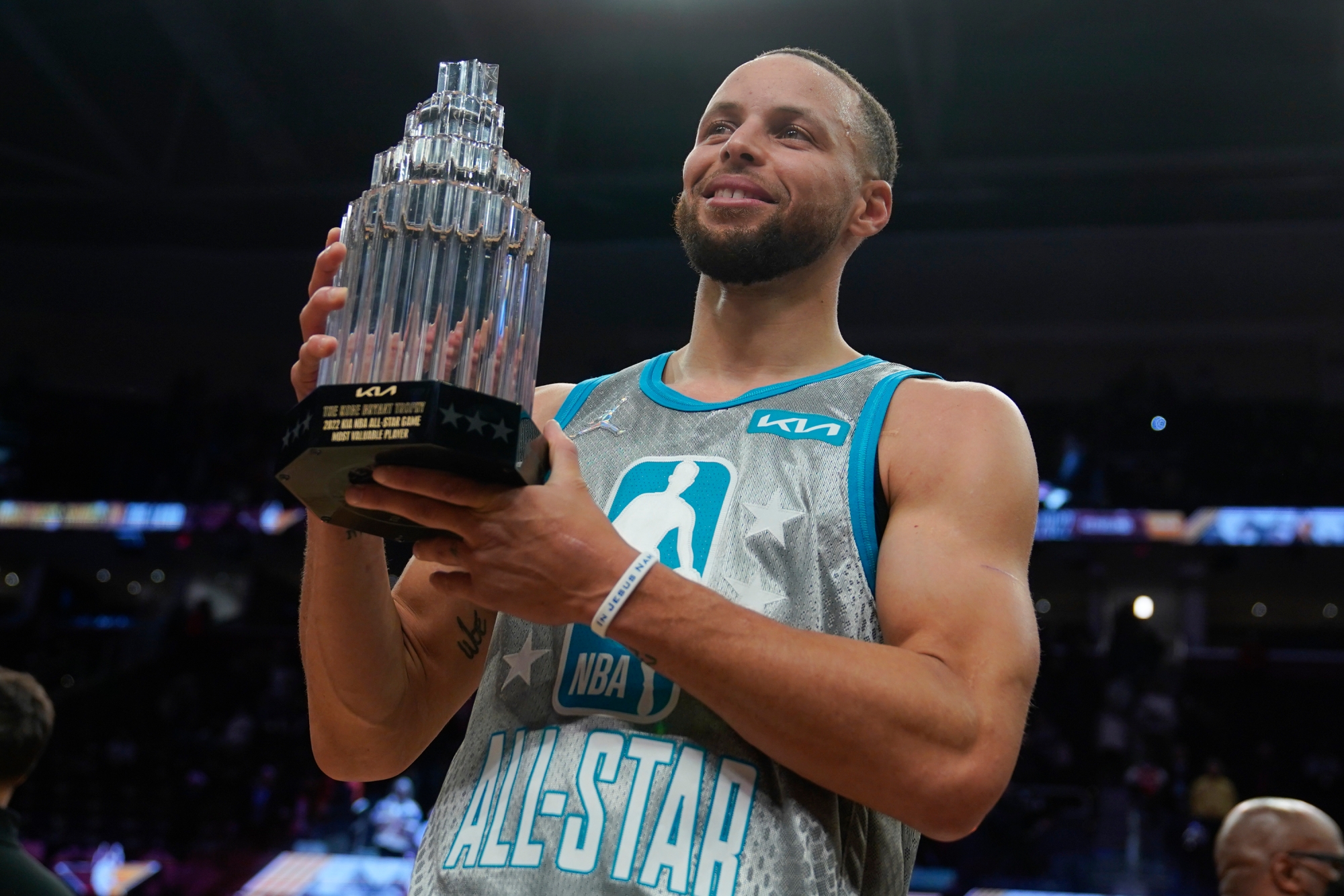 Photos From Golden State Warriors Stephen Curry Scores 50 Points To Win NBA All Star Game MVP