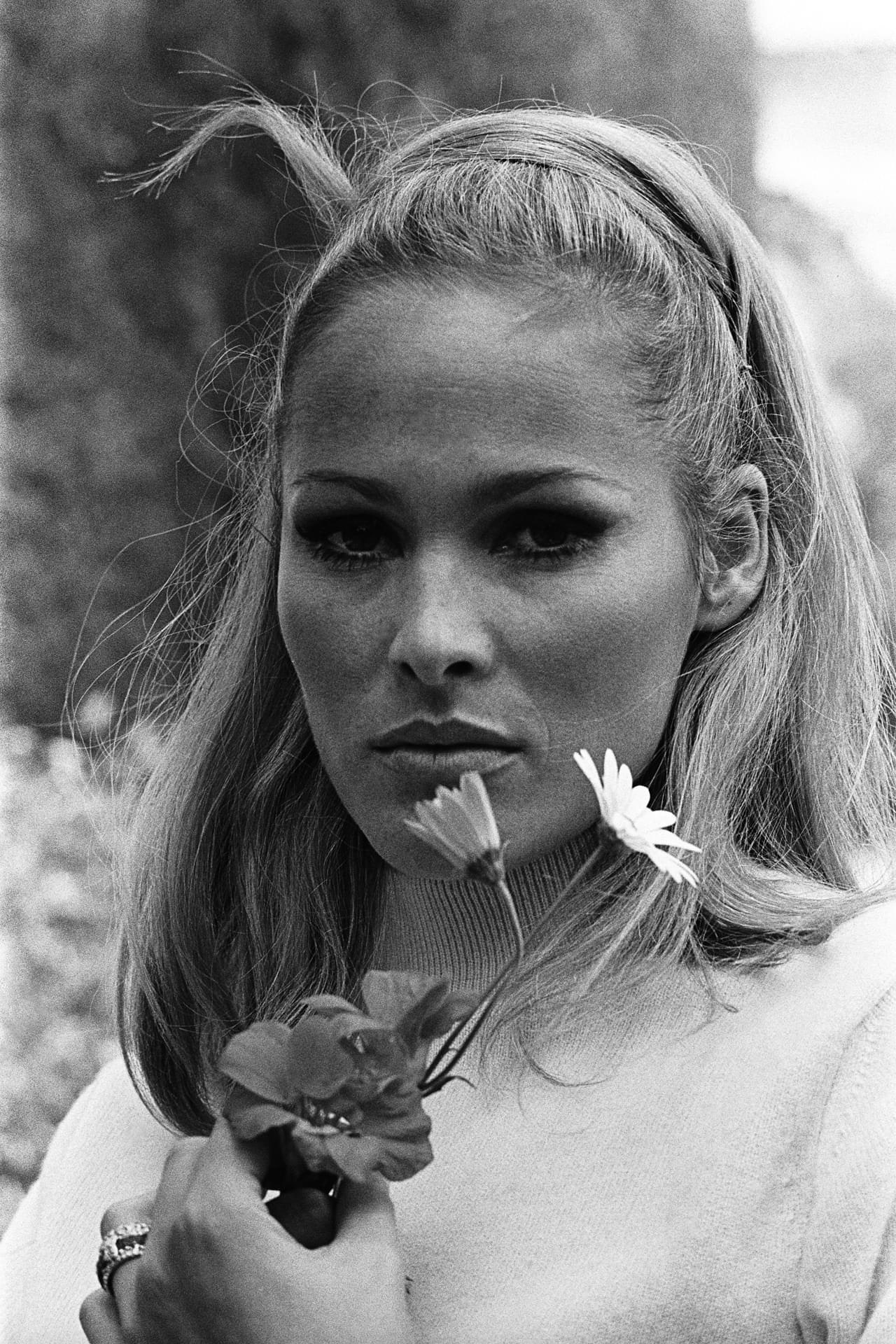 Ursula Andress