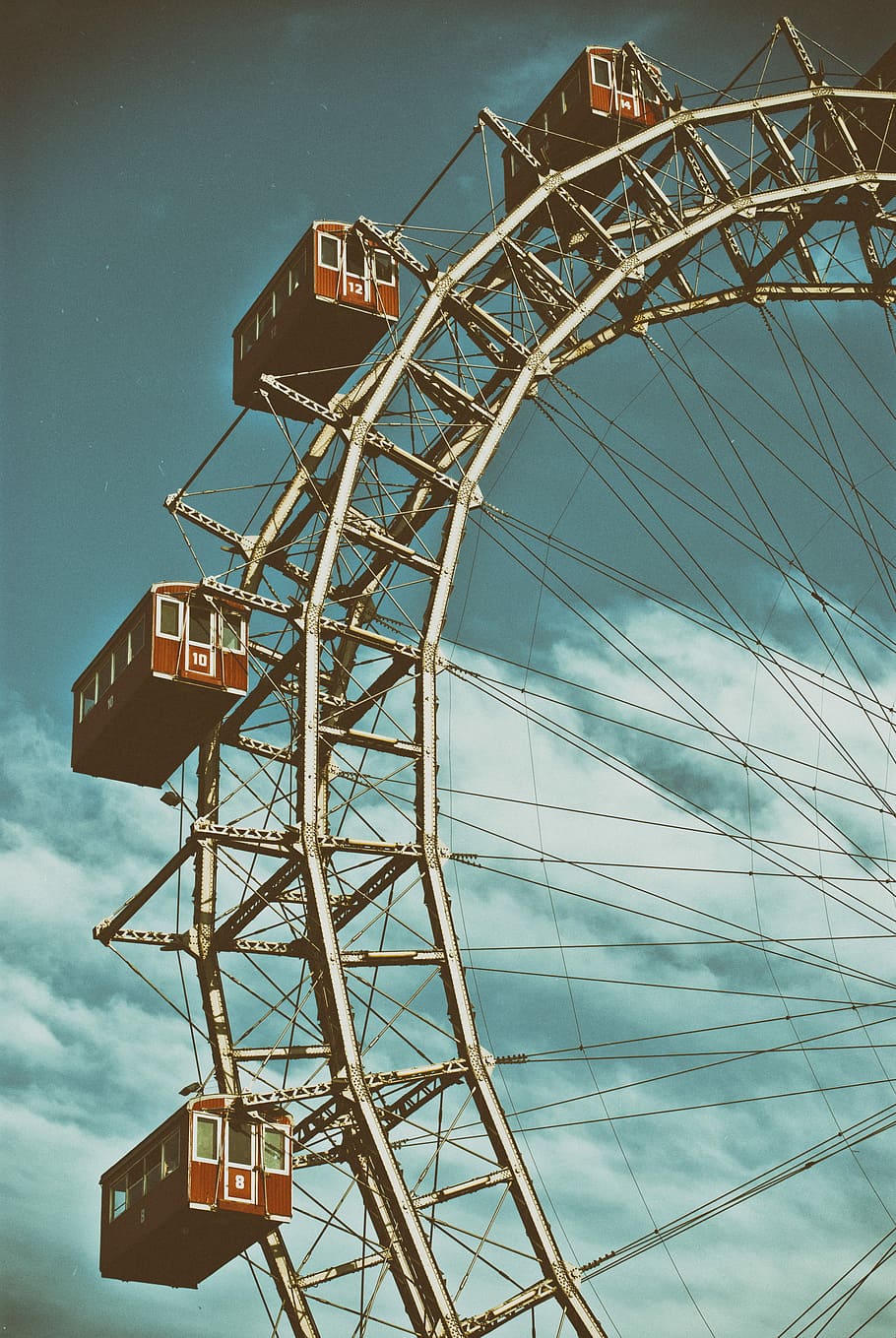 Vintage Ferris Wheel Wallpaper, HD Vintage Ferris Wheel Background on WallpaperBat