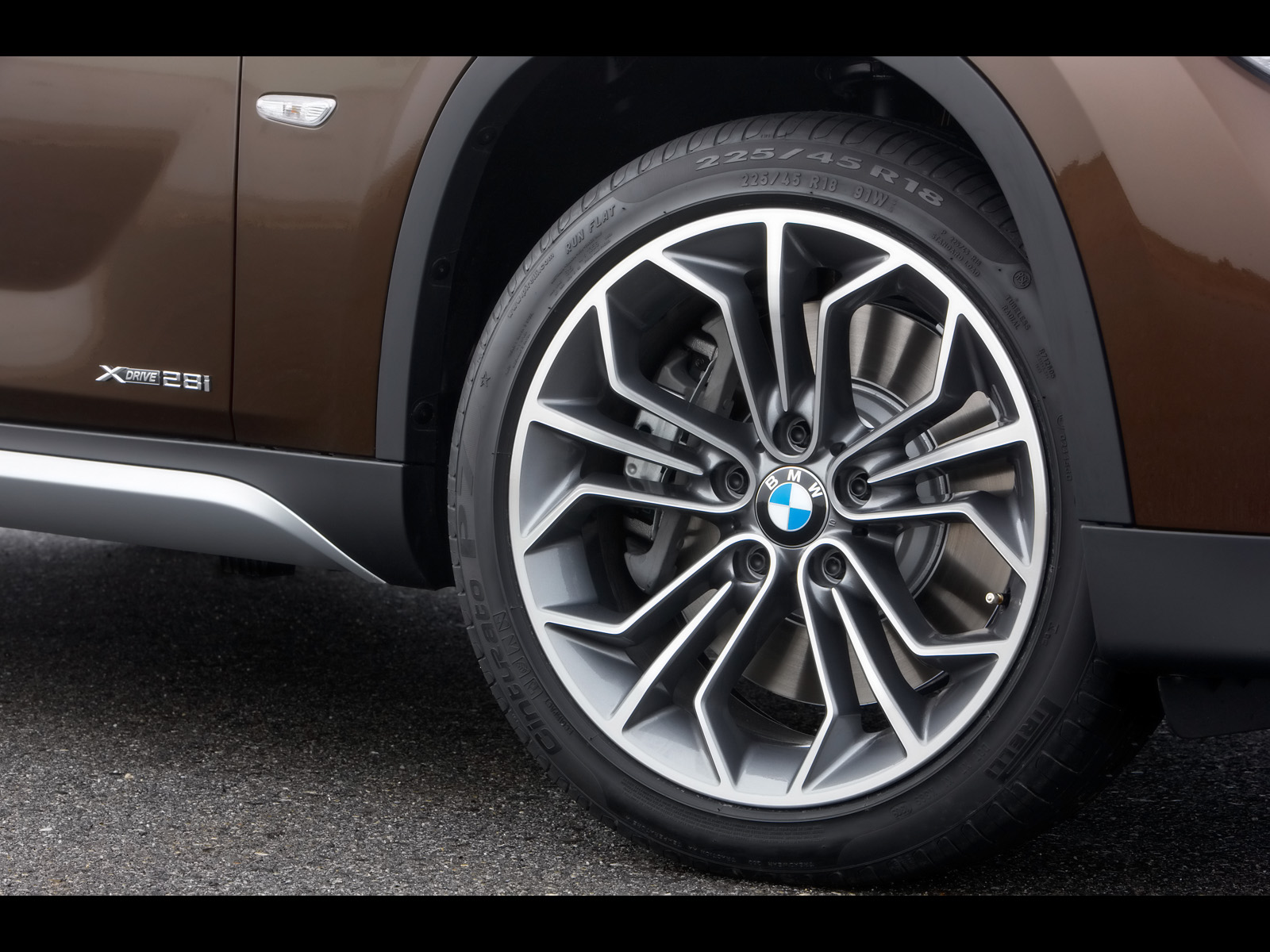 BMW X1 wheel wallpaper. BMW X1 wheel