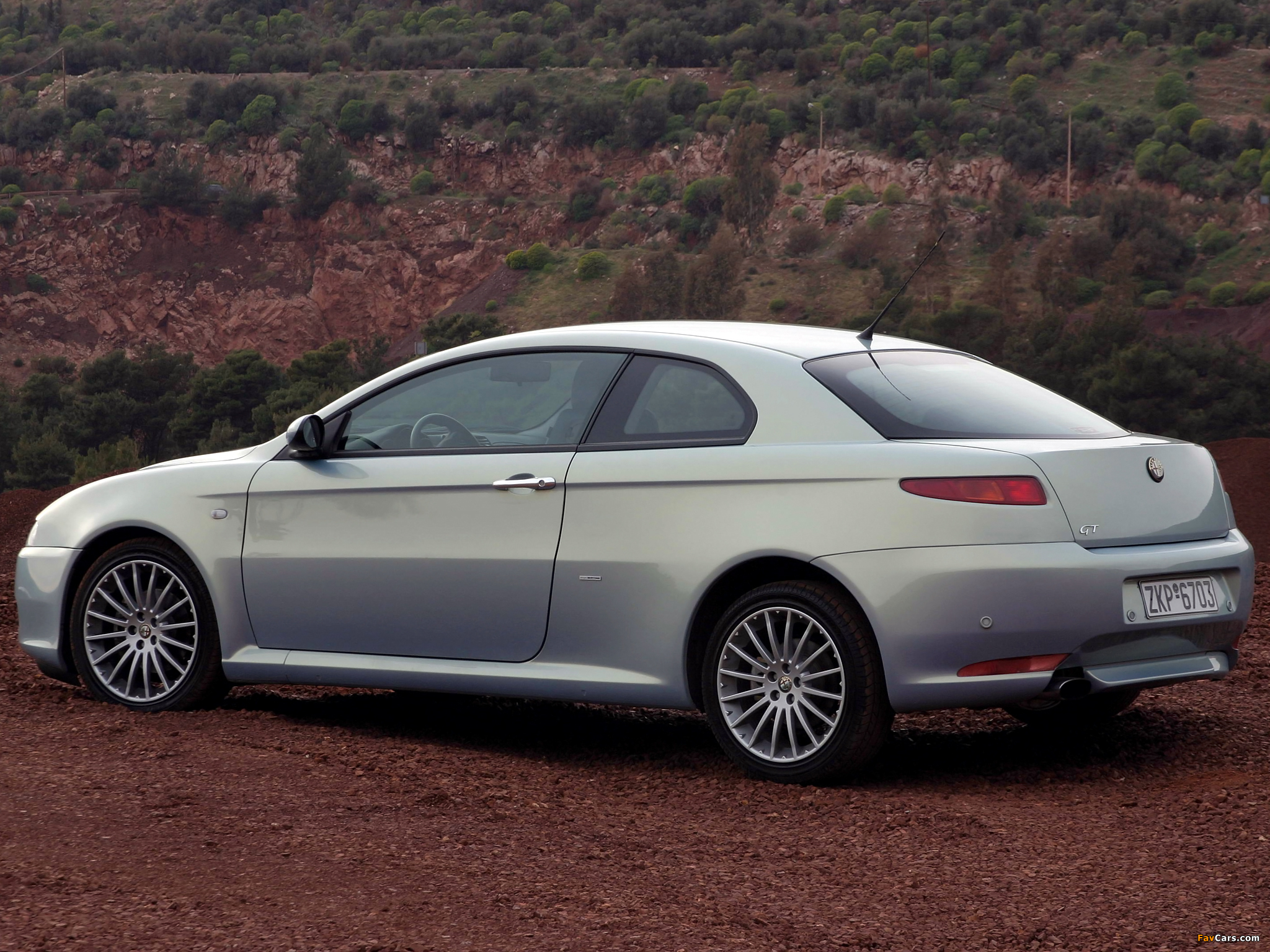 Alfa Romeo GT 937 (2003–2010) wallpaper (2048x1536)