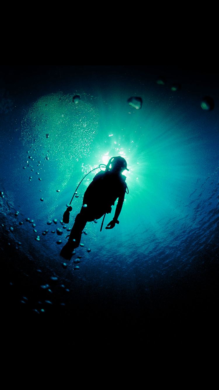 Deep Blue Green Ocean Dive iPhone 8 Wallpaper Free Download
