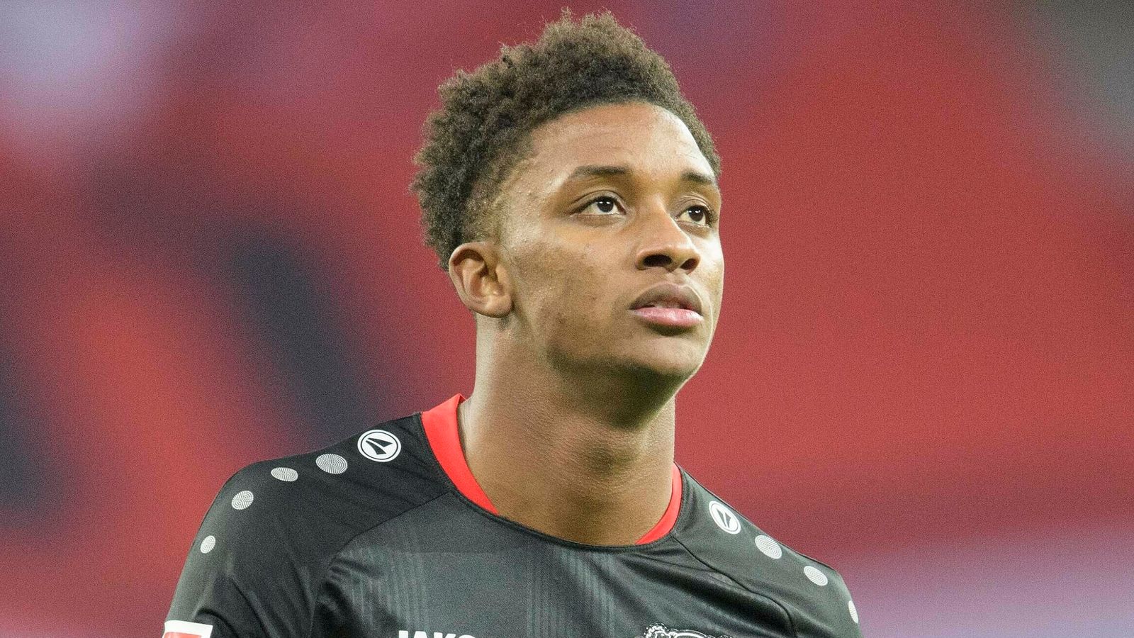 Everton transfer news: Demarai Gray arrives in Florida for medical ahead of £1.6m move from Bayer Leverkusen