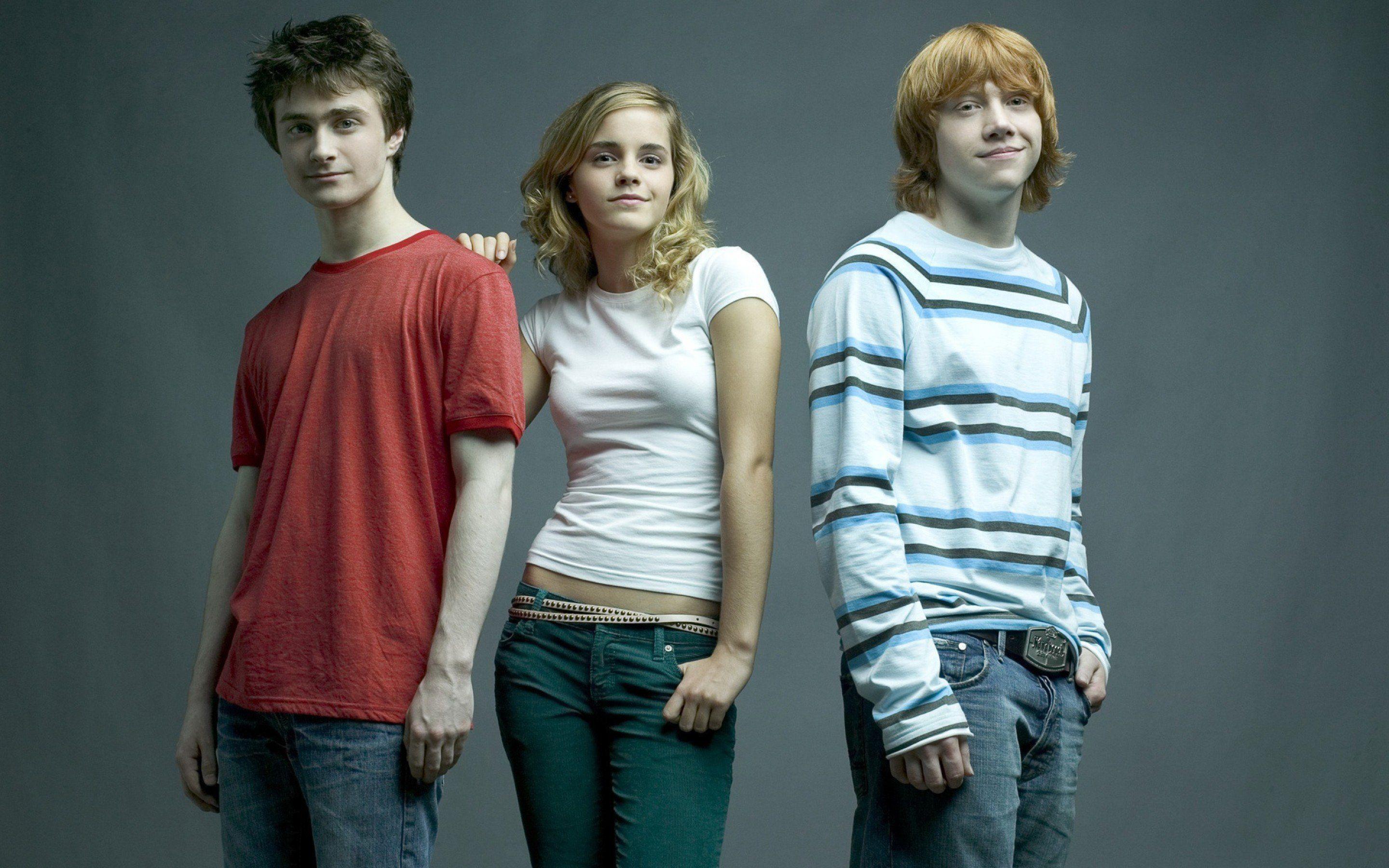 Ron Weasley and Hermione Granger Wallpaper