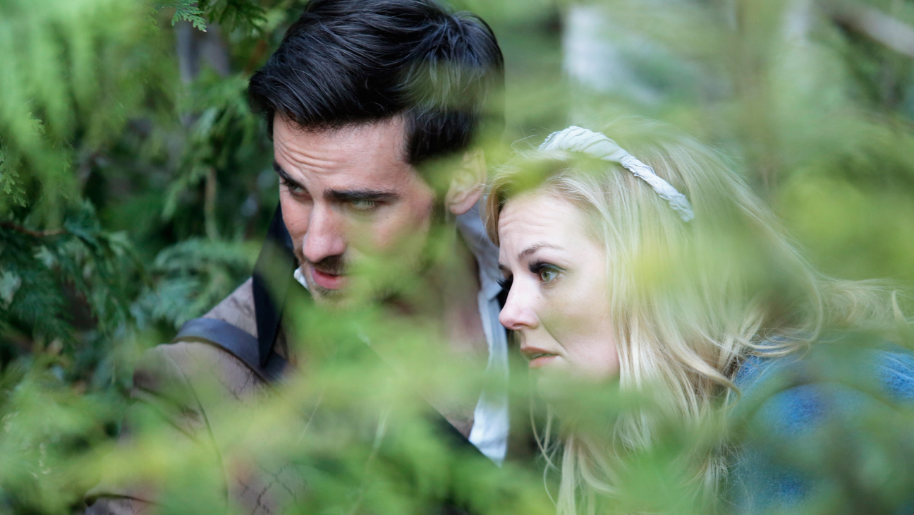 Once Upon a Time': 'Frozen' First Look at Anna, Elsa