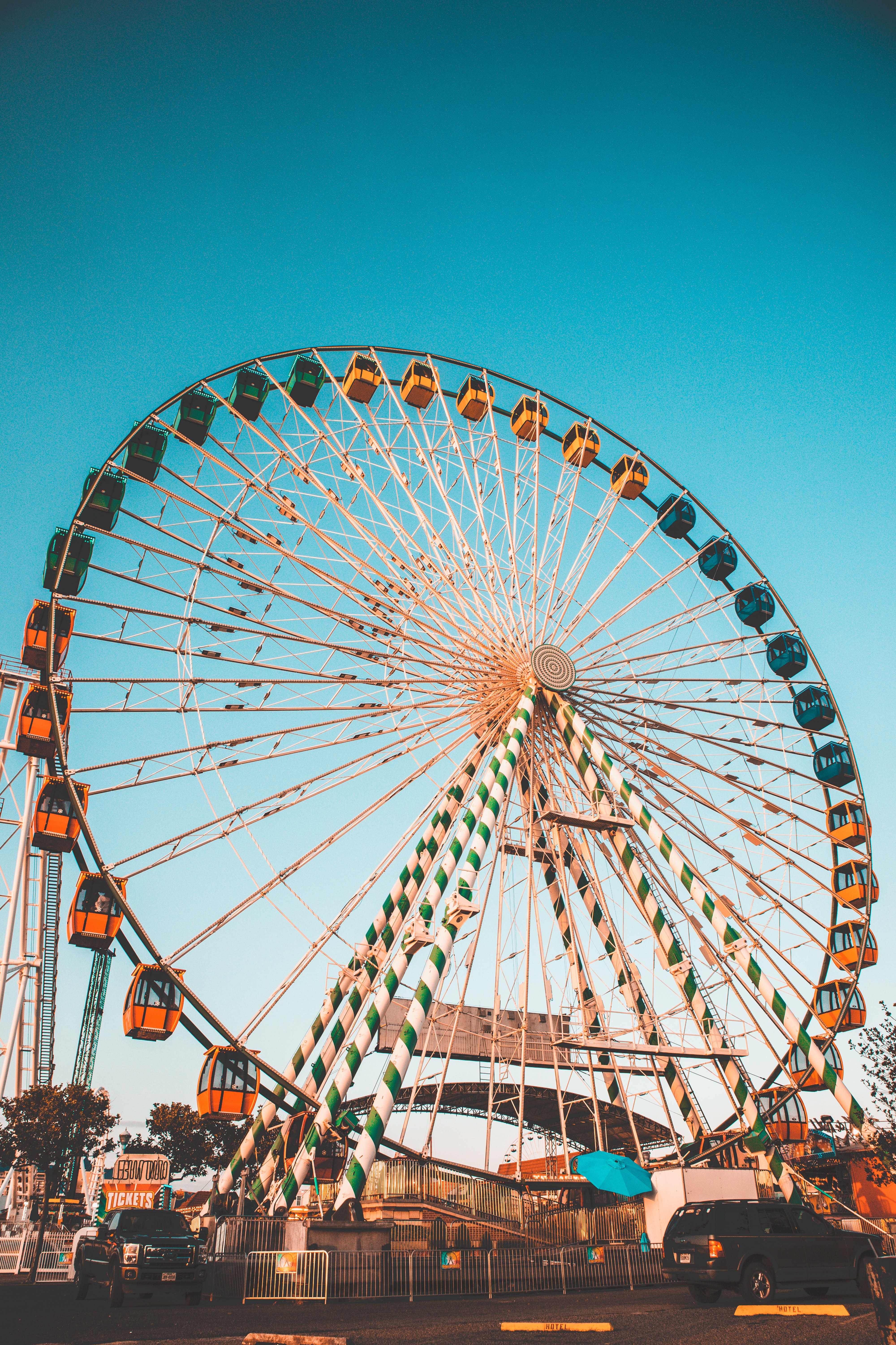 A Huge Ferris Wheel Under the Blue Sky · Free