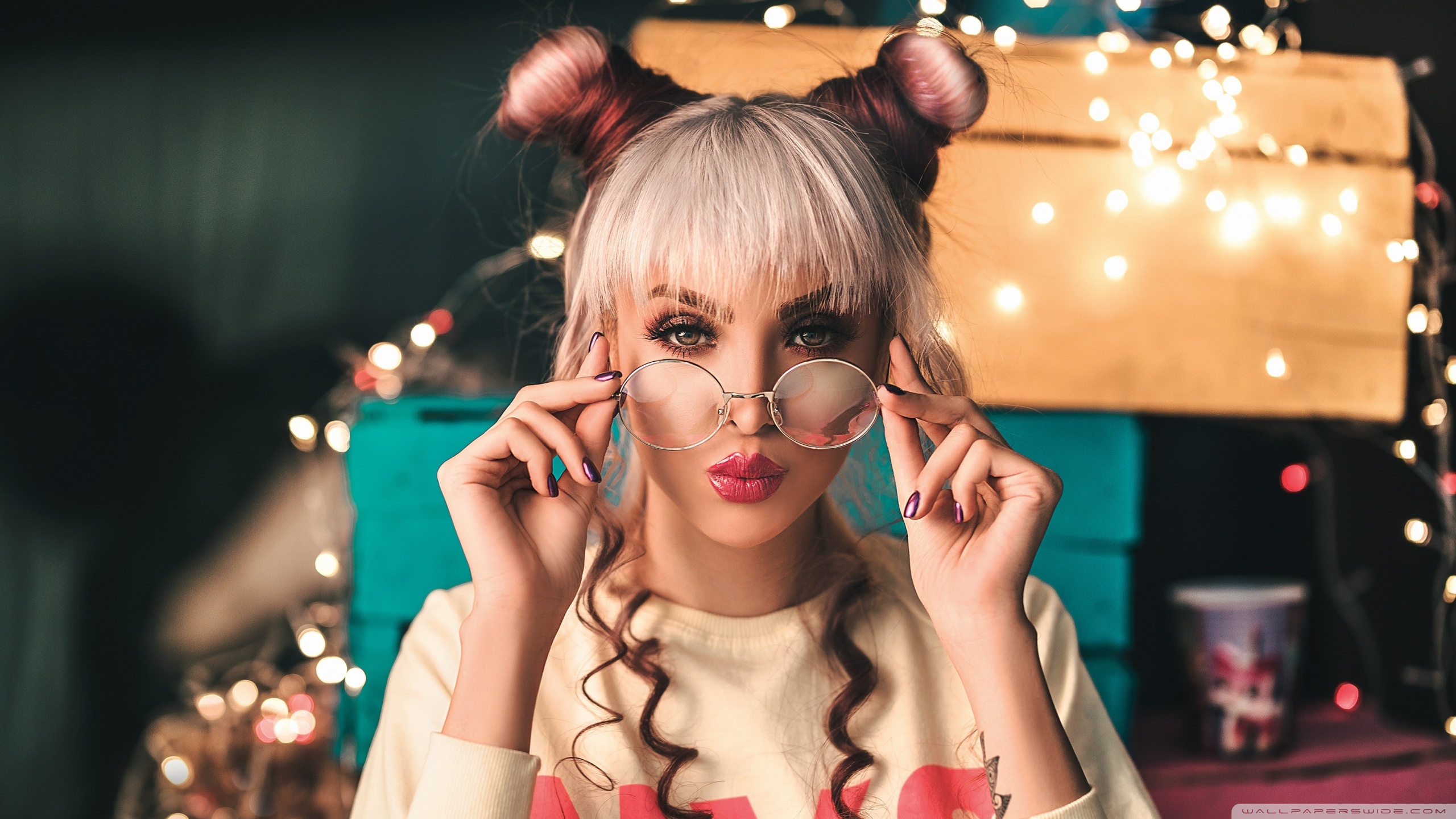 Cute Girl Aesthetic Ultra HD Desktop Background Wallpaper for 4K UHD TV, Widescreen & UltraWide Desktop & Laptop, Tablet