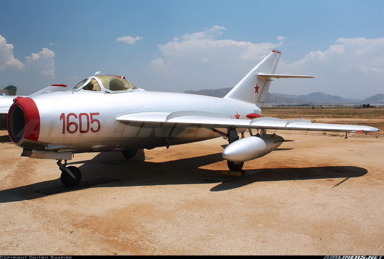 Mikoyan Gurevich MiG 17 Force. Aviation Photo
